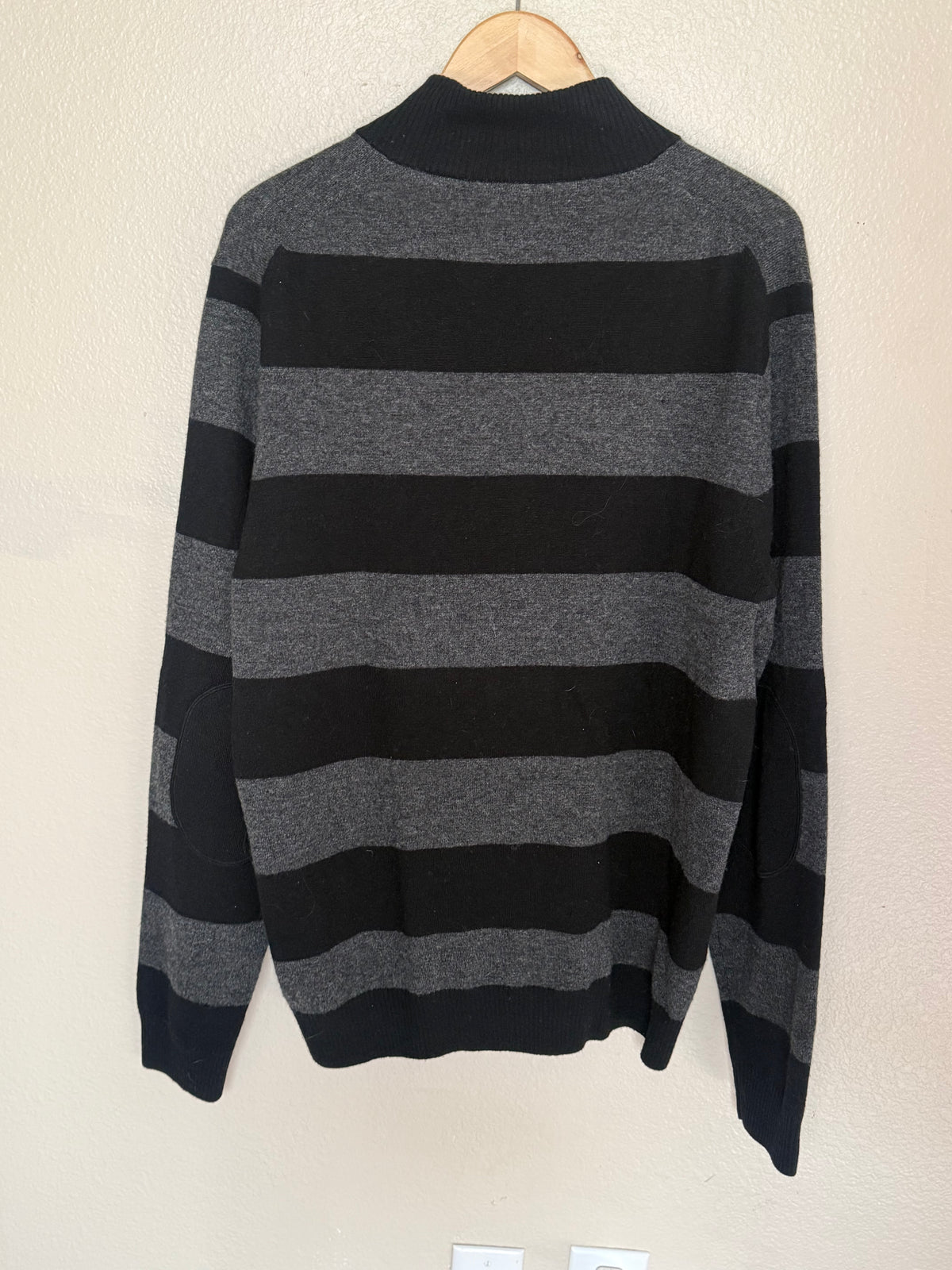 Brooks Brothers 100% Lambswool XL Grey and Black Striped Collared Sweater