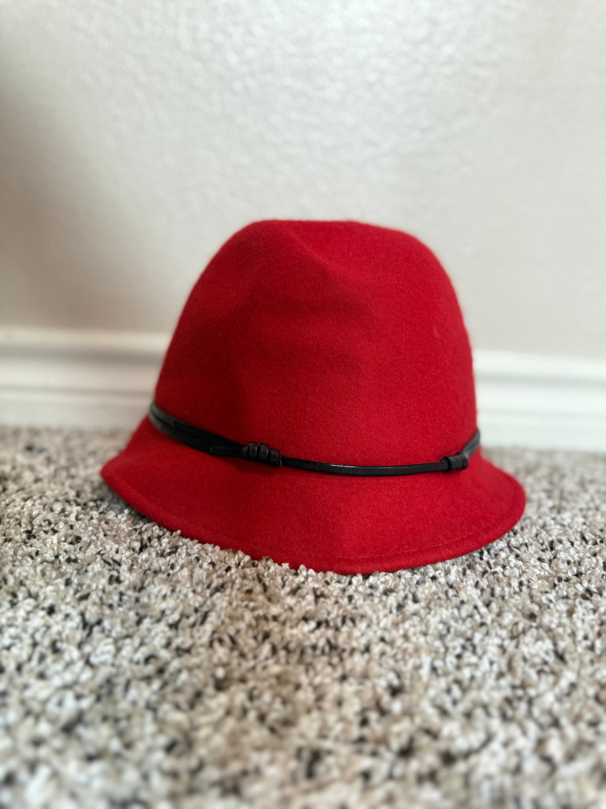 The Hats Company By Filippo Catarzi 100% Wool Red Bucket Hat