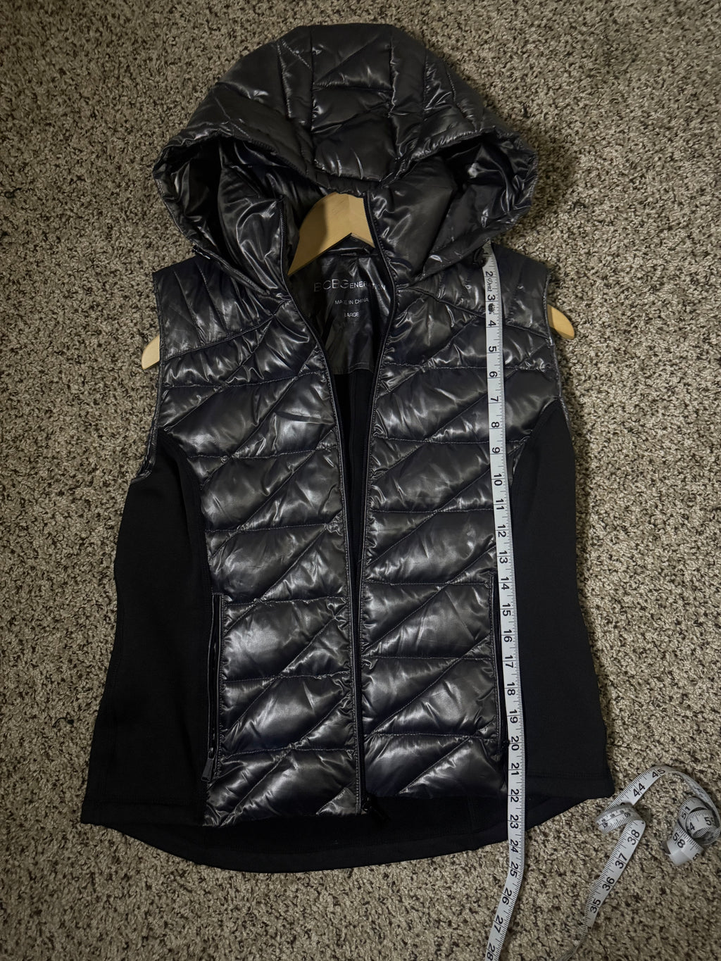 BCBGeneration 60% Down 40% Waterfowl Filled L Black/Metalic Charcoal Grey Down Vest