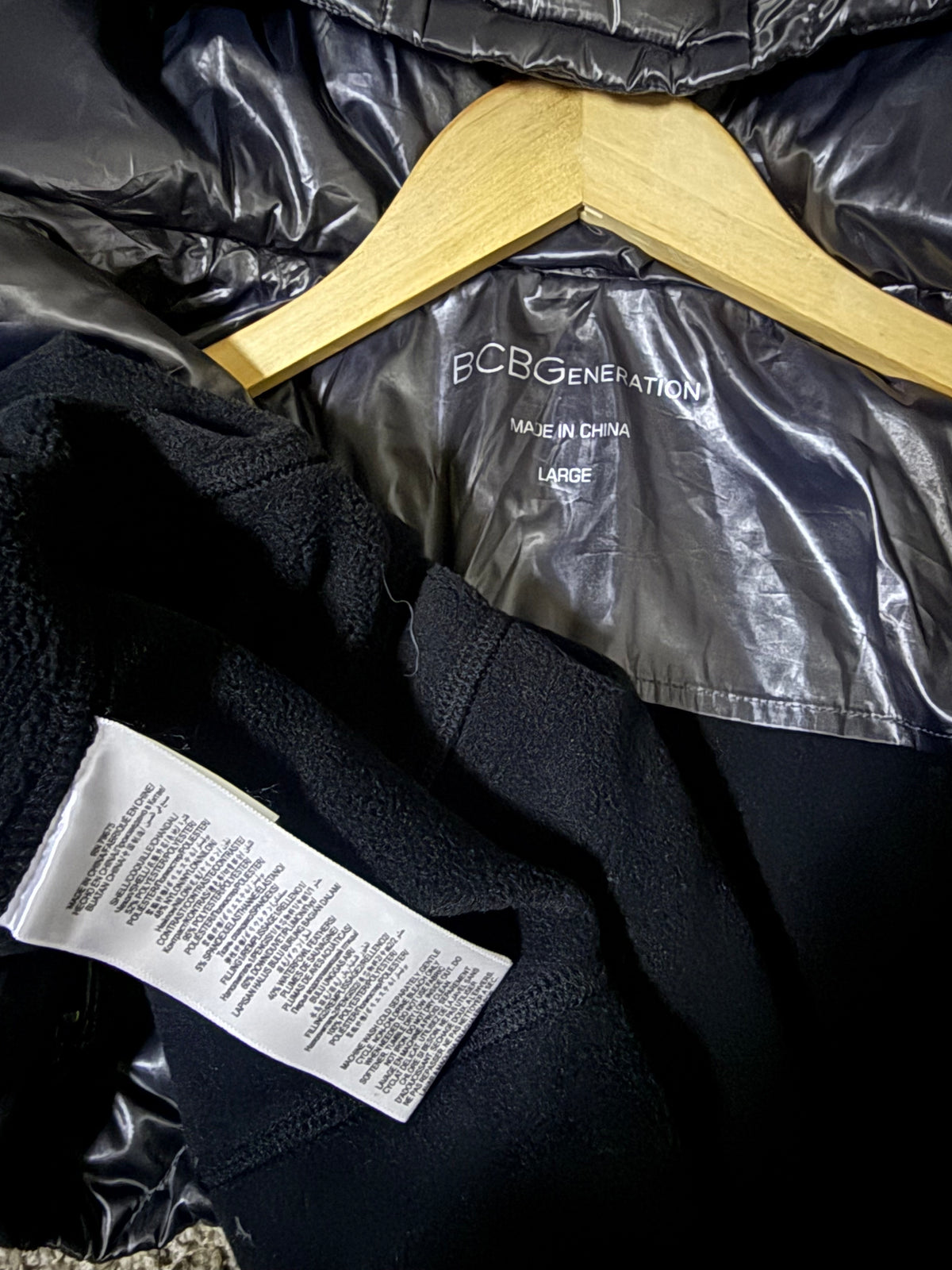 BCBGeneration 60% Down 40% Waterfowl Filled L Black/Metalic Charcoal Grey Down Vest