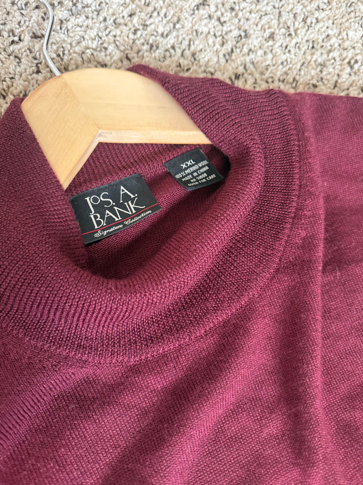 Jos. A Bank 100% Merino Wool XXL Maroon Mock Neck Longsleeve