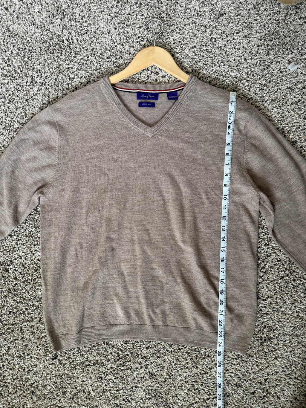 Alan Flusser 100% Merino Wool L Tan V-Neck Sweater