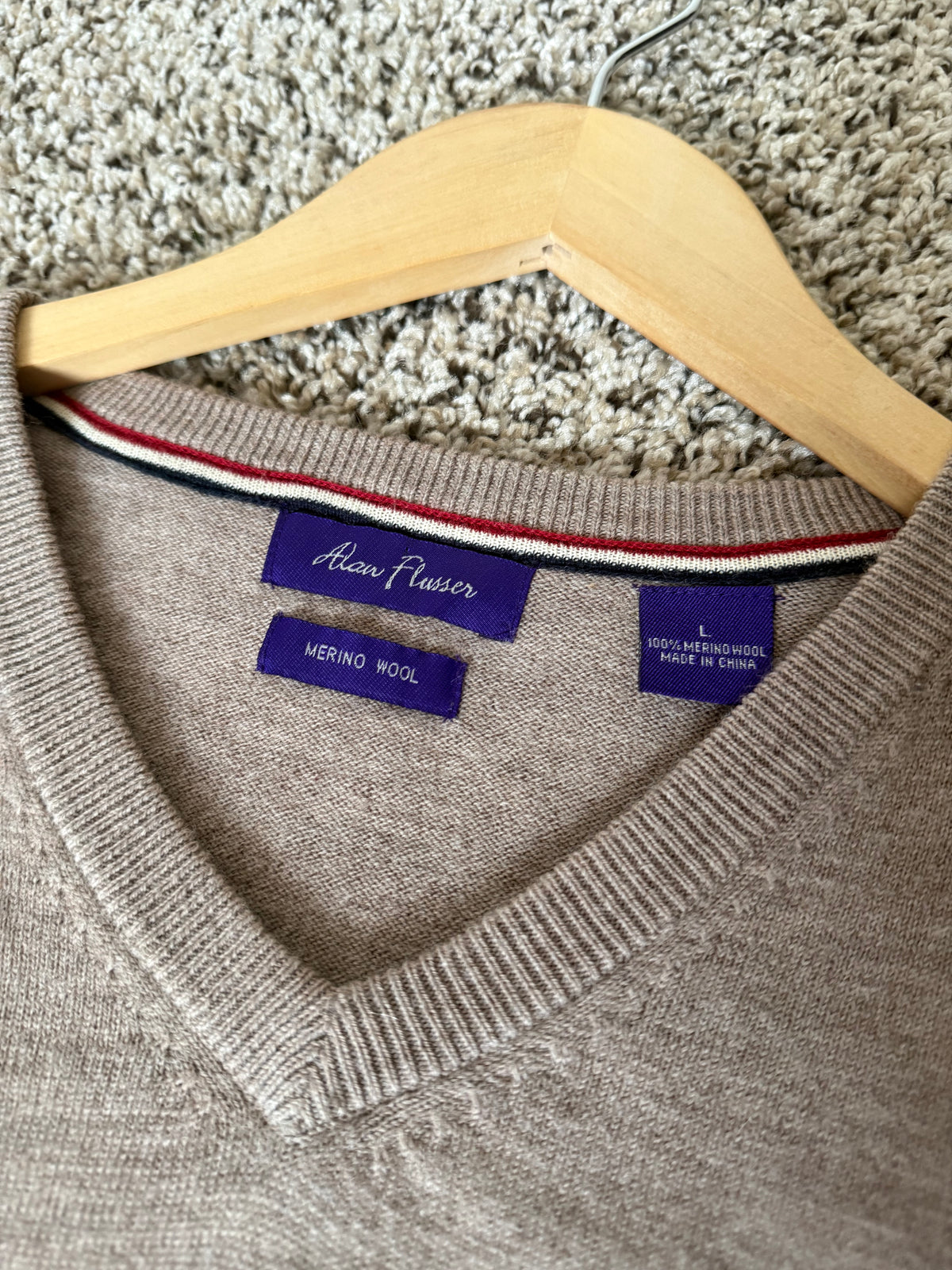 Alan Flusser 100% Merino Wool L Tan V-Neck Sweater