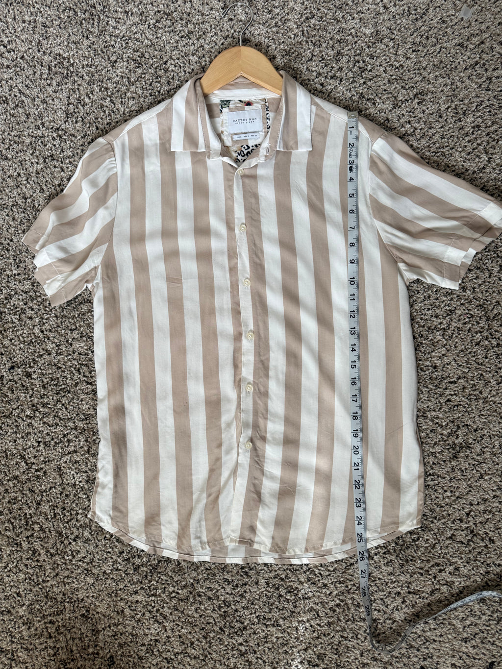 Cactus Man Ricky Singh 100% Viscose S Tan and White Vertical Striped Collared Button Up
