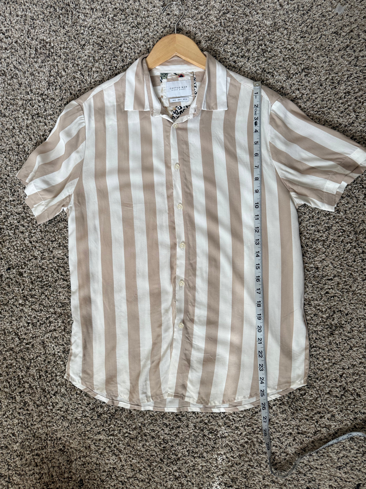 Cactus Man Ricky Singh 100% Viscose S Tan and White Vertical Striped Collared Button Up