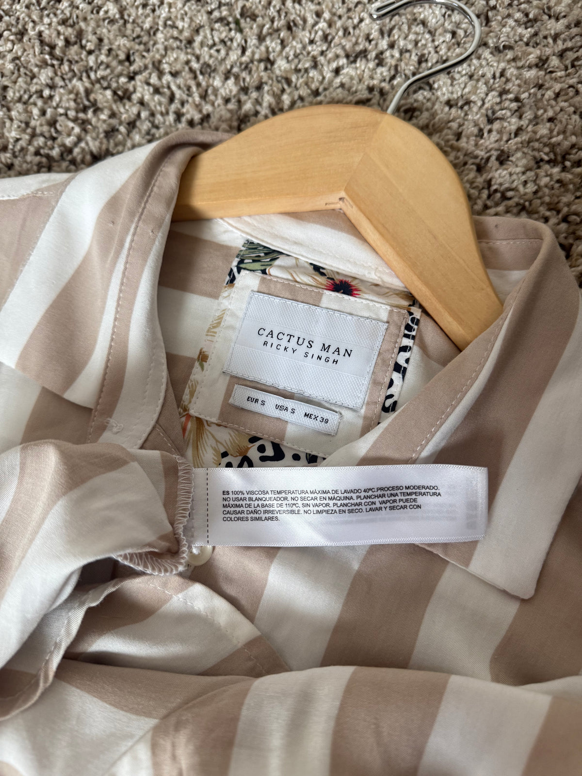 Cactus Man Ricky Singh 100% Viscose S Tan and White Vertical Striped Collared Button Up