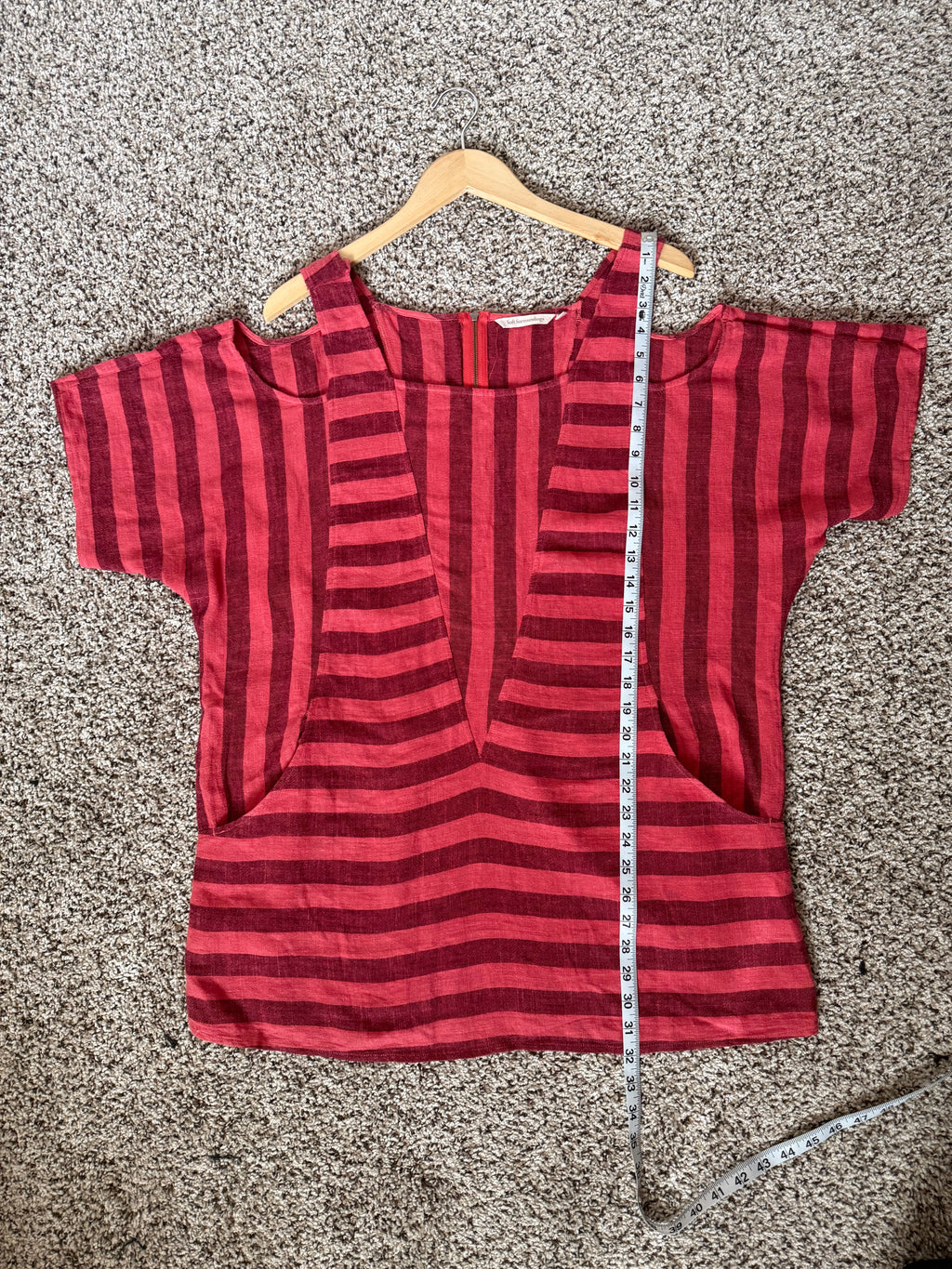 Soft Surroundings 55% Linen 45% Rayon L Coral and Maroon Striped Cold Shoulder Top
