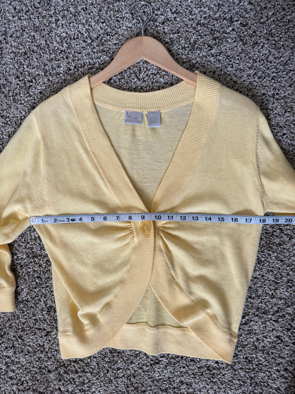 Fiorlini International 55% Ramie 45% Cotton L Pale Yellow Cropped Knit Cardigan