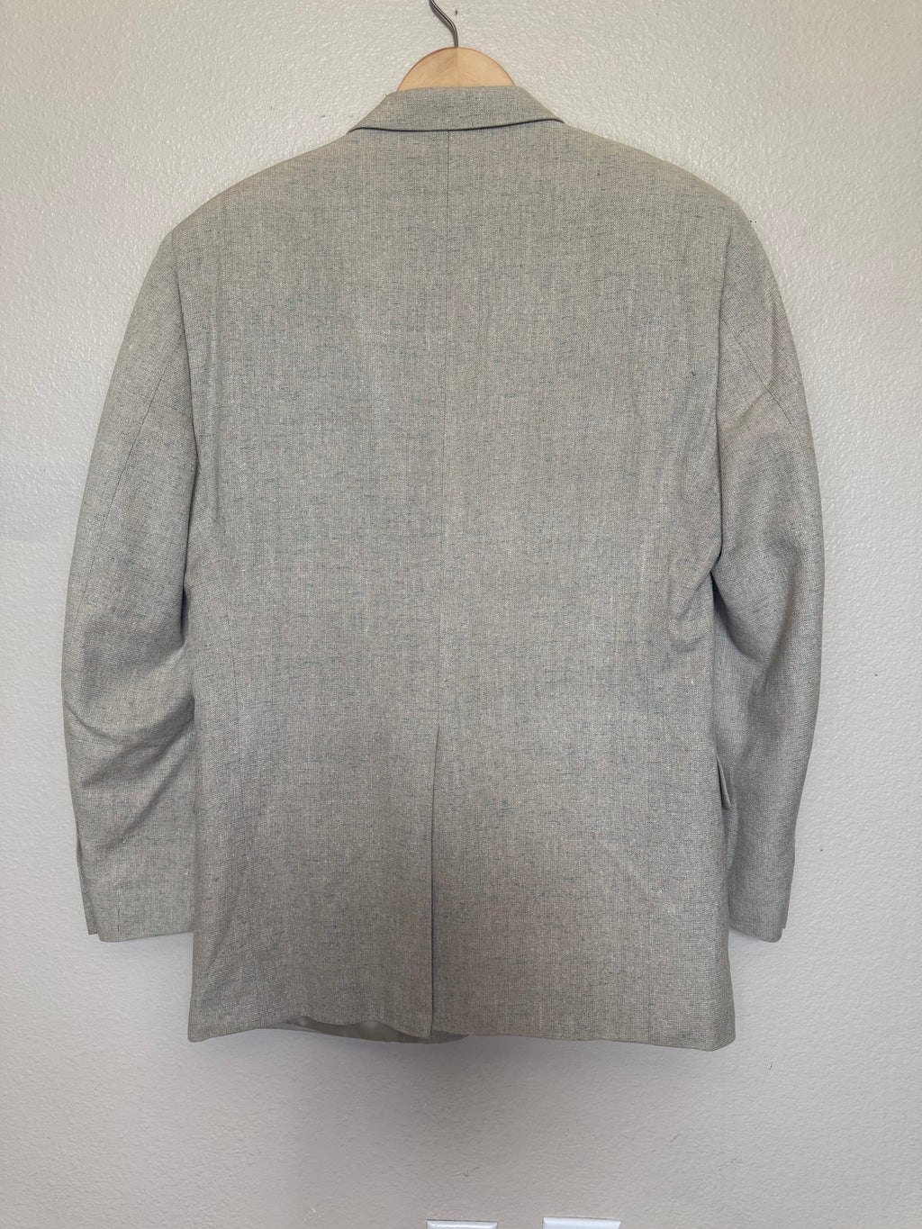 Lacrosse 100% Silk 42R Neutral Tan with Blue Specks Suit Jacket