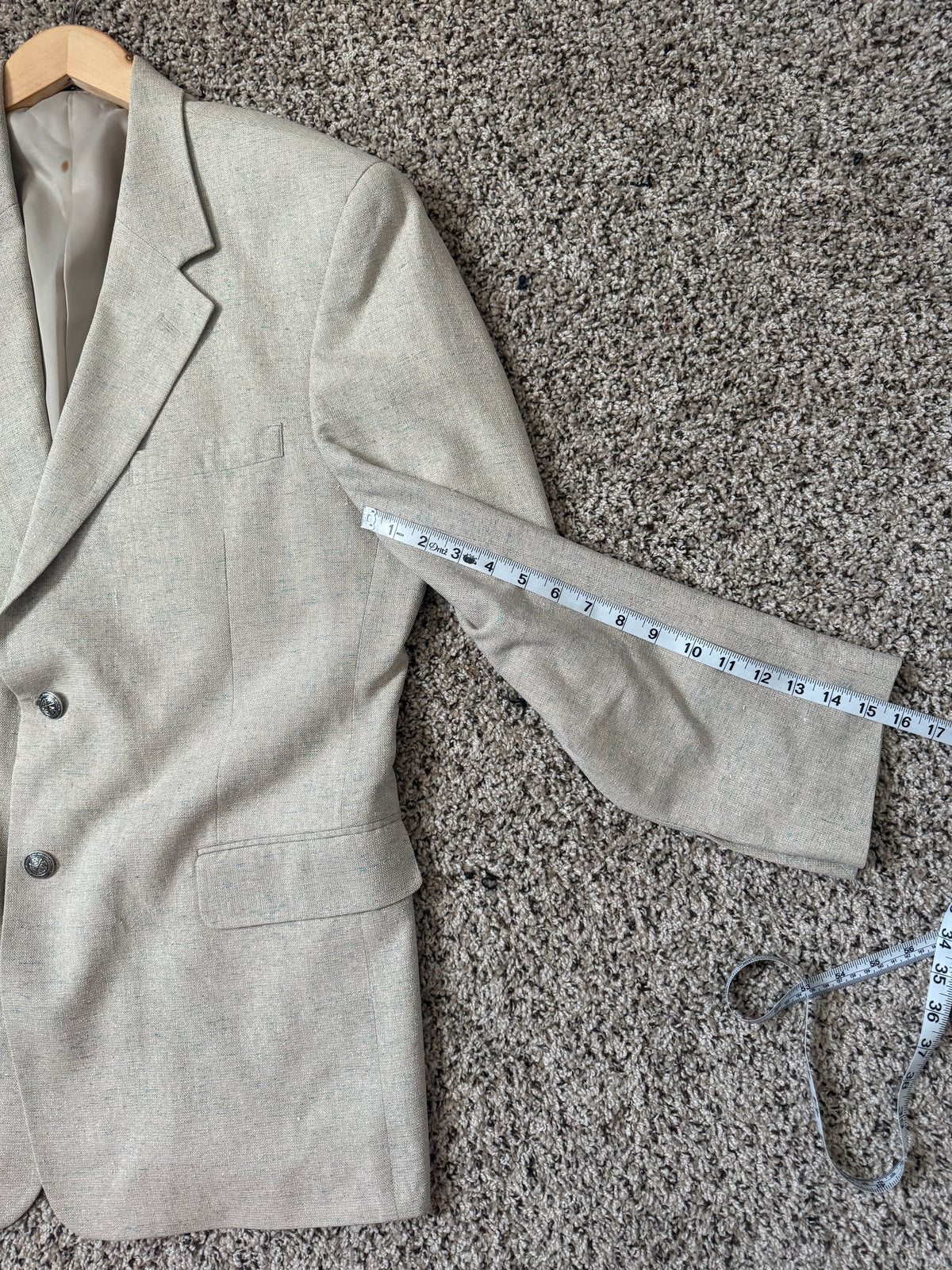 Lacrosse 100% Silk 42R Neutral Tan with Blue Specks Suit Jacket