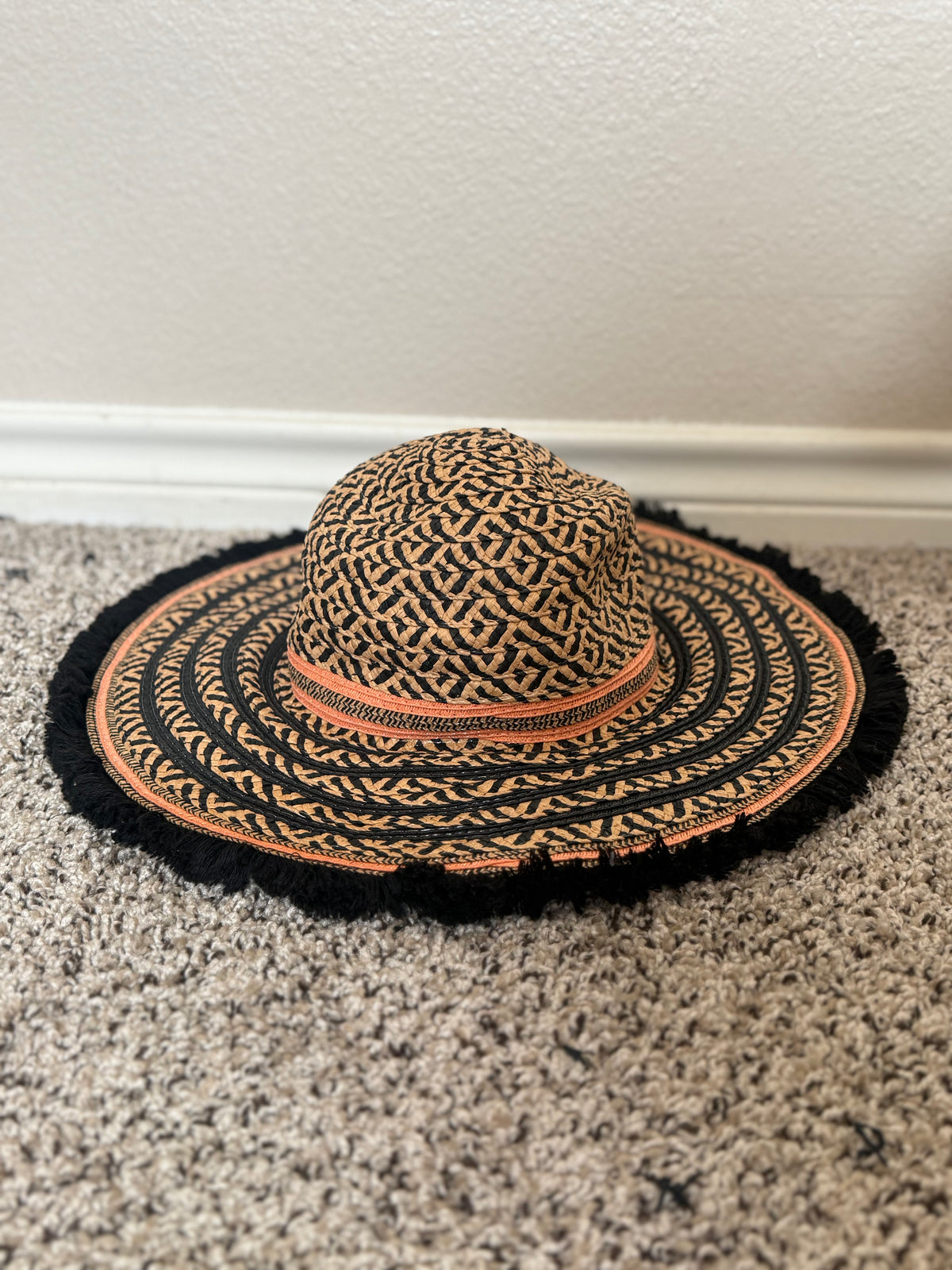 Steve Madden 92% Paper Yarn 8% Polyester Tan and Black Wide Brim Sun Hat with Coral Detail