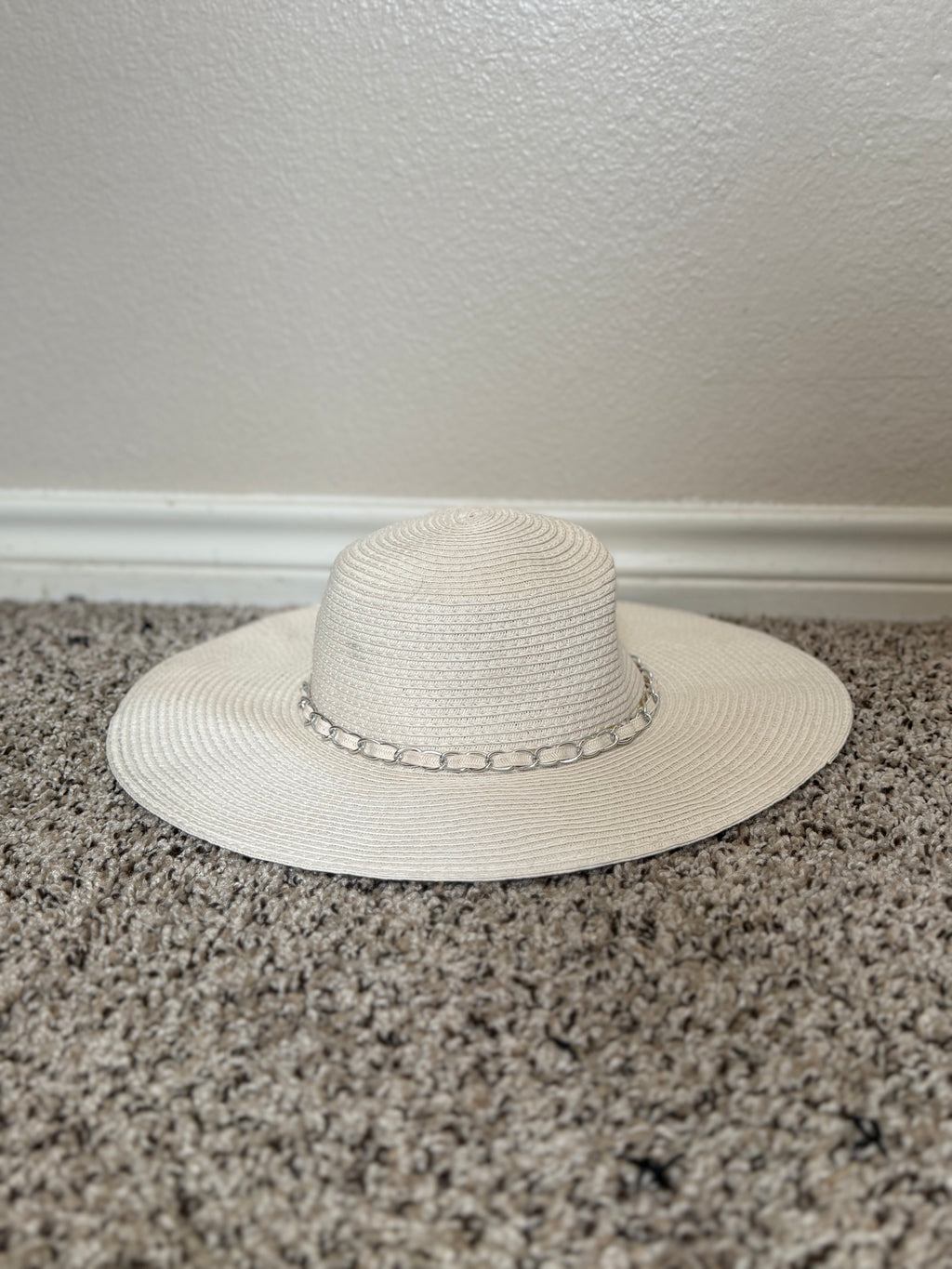 (No Brand) 100% Paper Straw Cream Wide Brim Sun Hat With Chain Detail