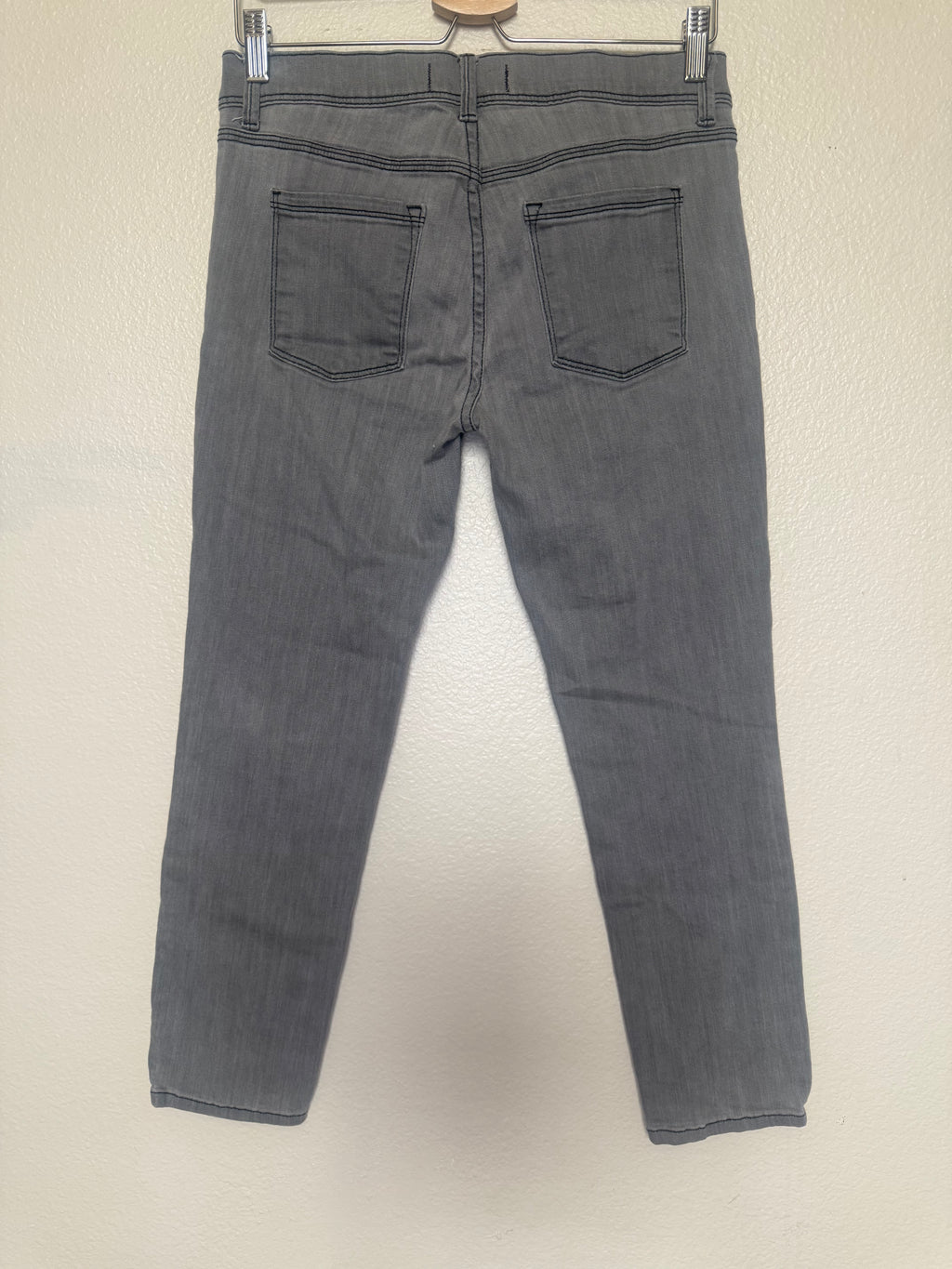 Free People 98% Cotton 2% Spandex Women's Size 29 Grey Skinny Jeans With Black Stitching