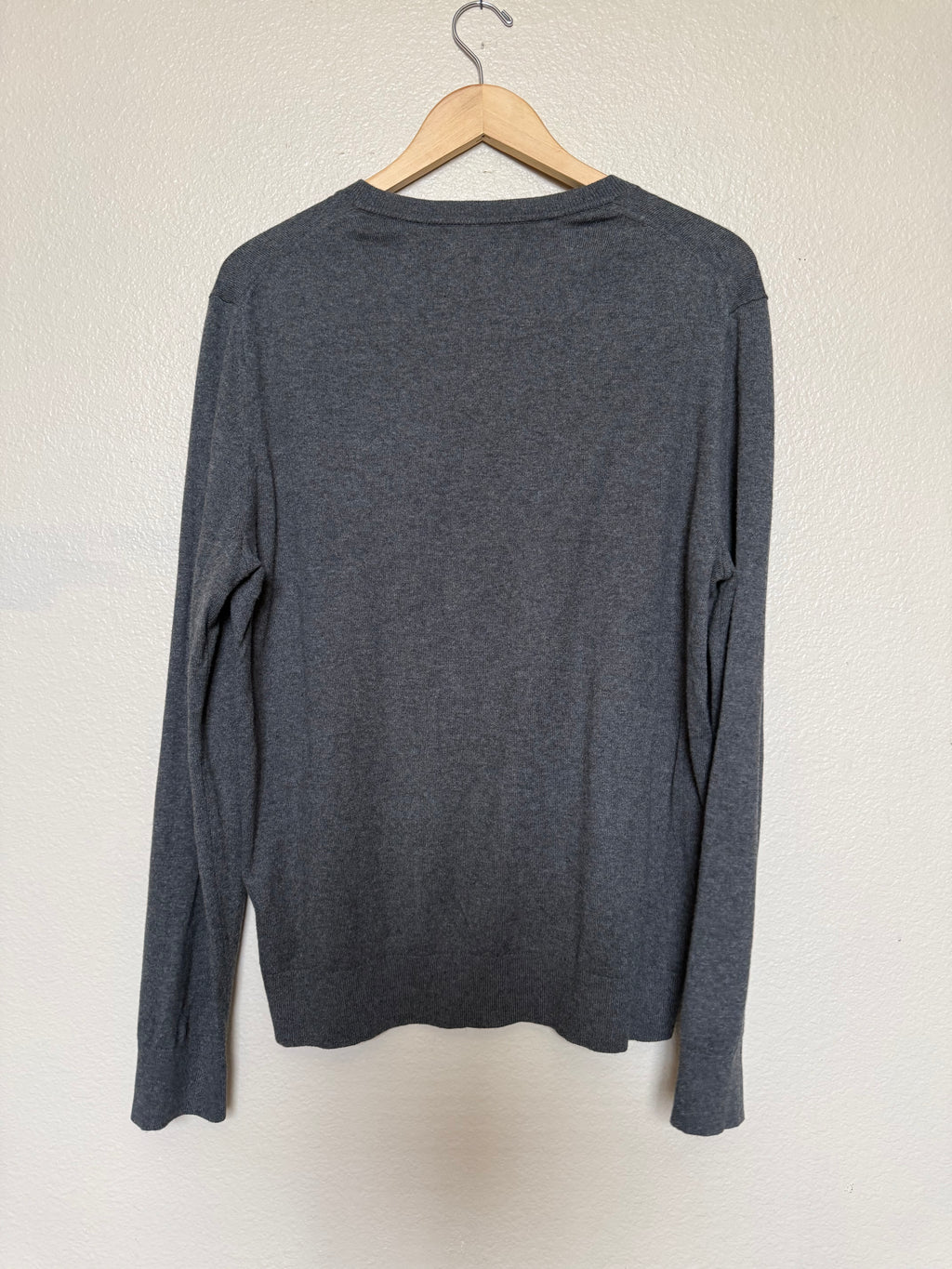 Banana Republic 55% Cotton 35% Viscose 10% Silk 3% Cashmere L Grey Knit V-Neck