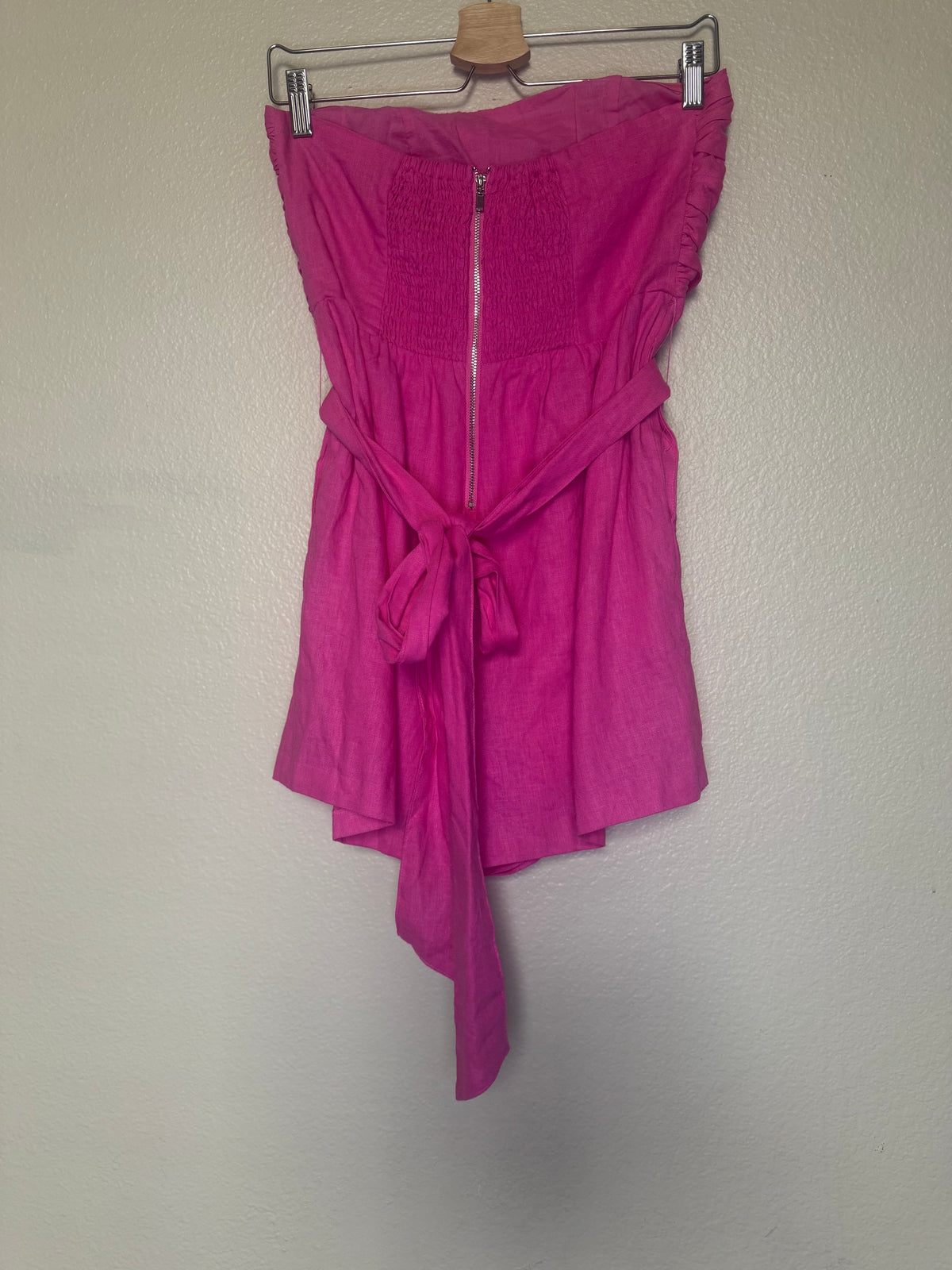 New York & Company 55% Linen 45% Rayon 100% Cotton Lining S Bright Pink Shorts Romper