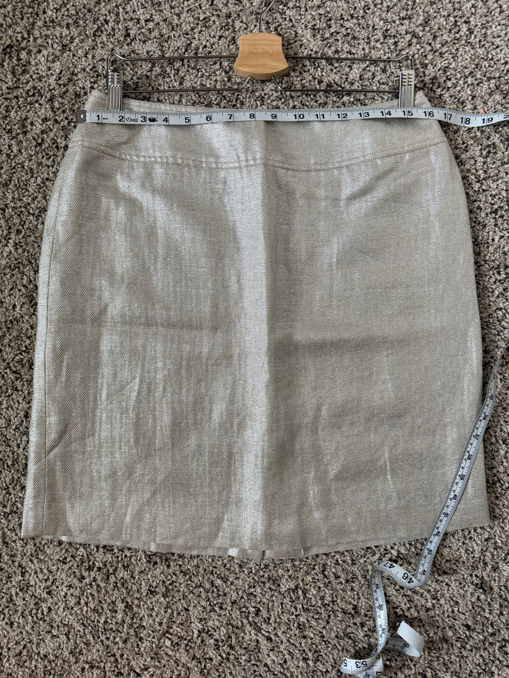 Jon Rickie Freeman 54% Linen 43% Cotton 3% Metallic Size 10 Light Tan Pearl/Metallic Pencil Skirt