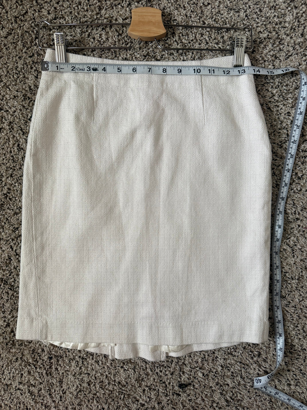 Banana Republic 100% Cotton Size 2 White Pencil Skirt
