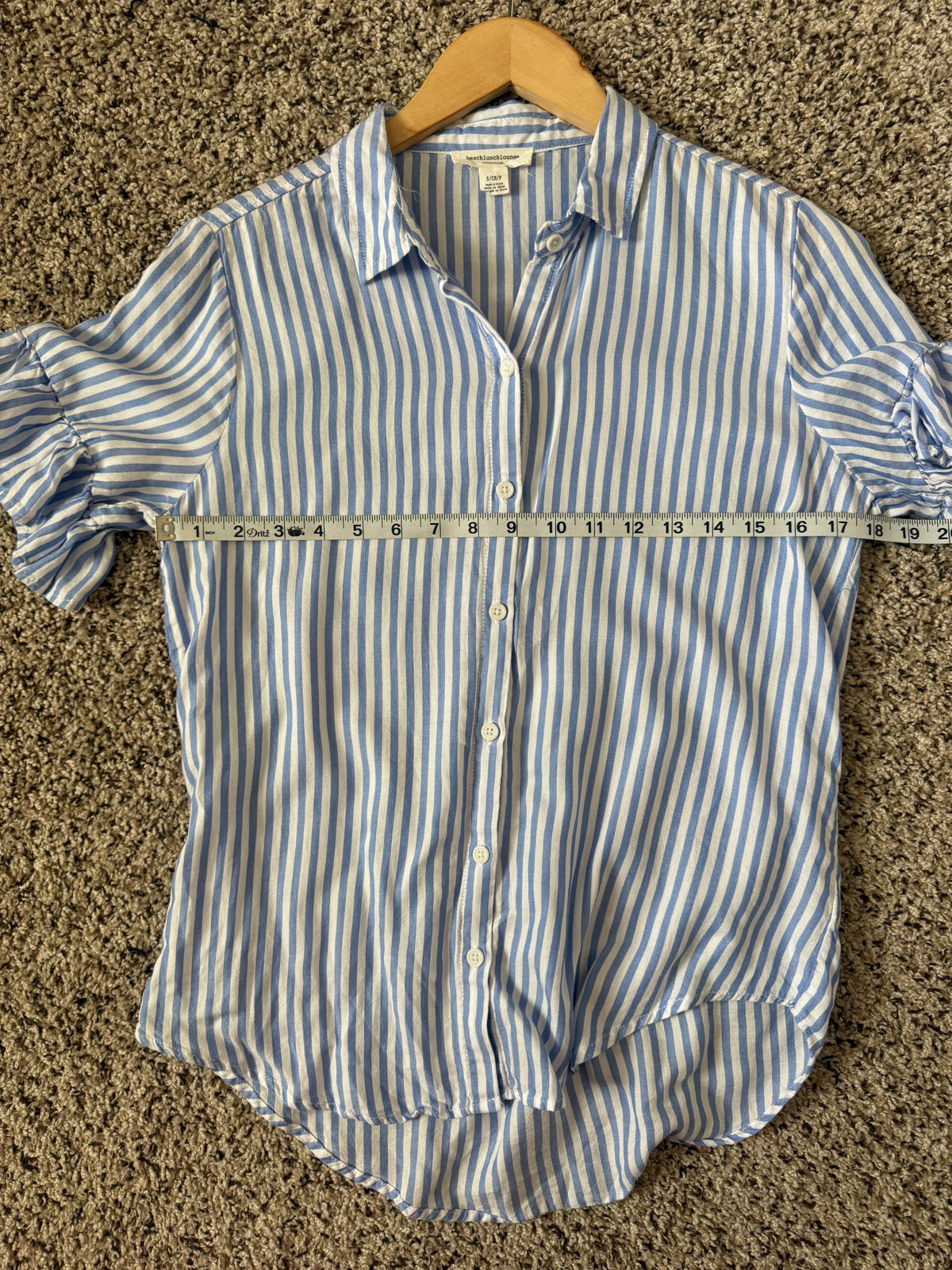 beachlunchlounge 73% Rayon 27% Lyocell S Blue and White Striped Button Down