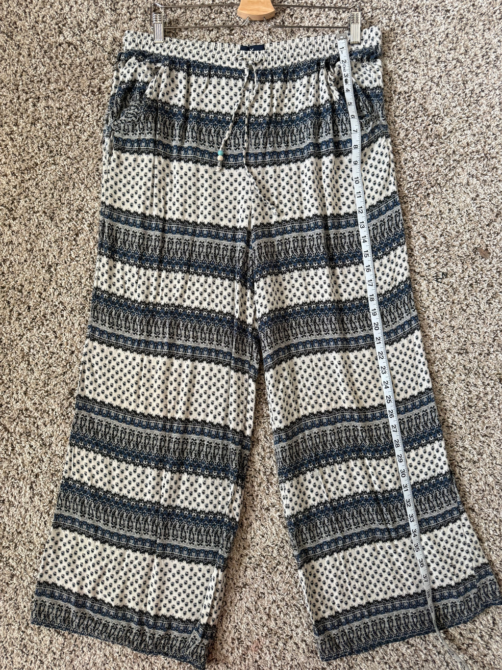 American Eagle 100% Viscose L Blue and Off-White Striped Pajama Pants