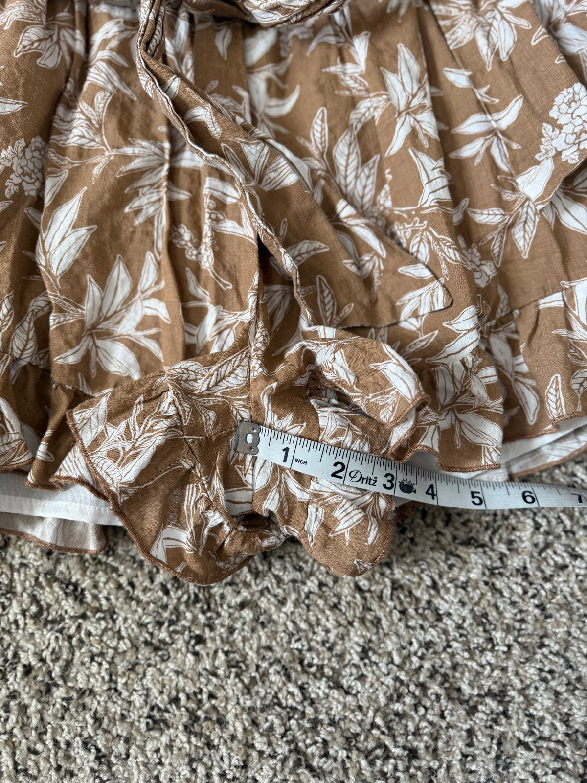&Merci 60% Cotton 40% Rayon M Light Brown with White Plant Print Paper Bag Shorts