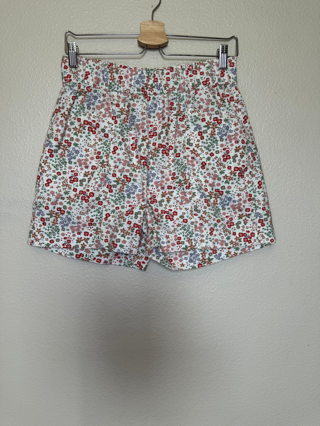 Signature Gold by Levi Strauss 100% Cotton M Flower Print Shorts