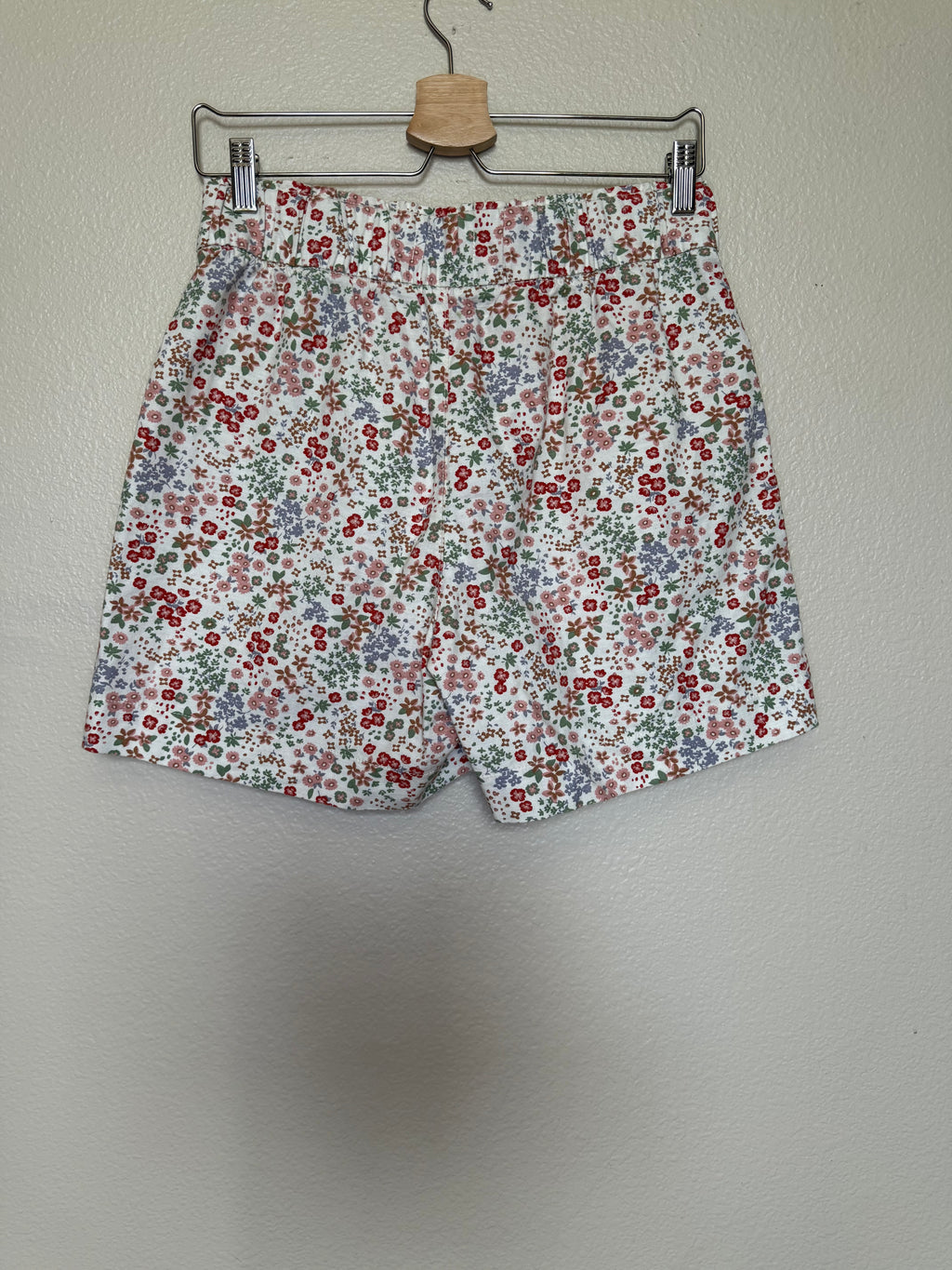 Signature Gold by Levi Strauss 100% Cotton M Flower Print Shorts