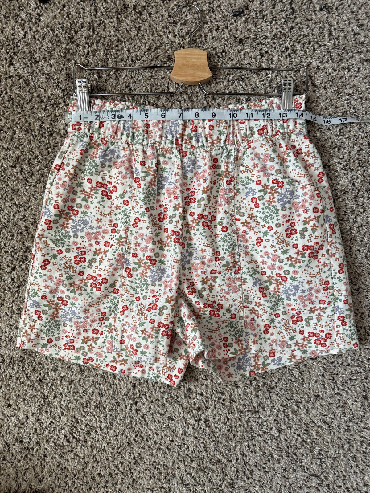 Signature Gold by Levi Strauss 100% Cotton M Flower Print Shorts