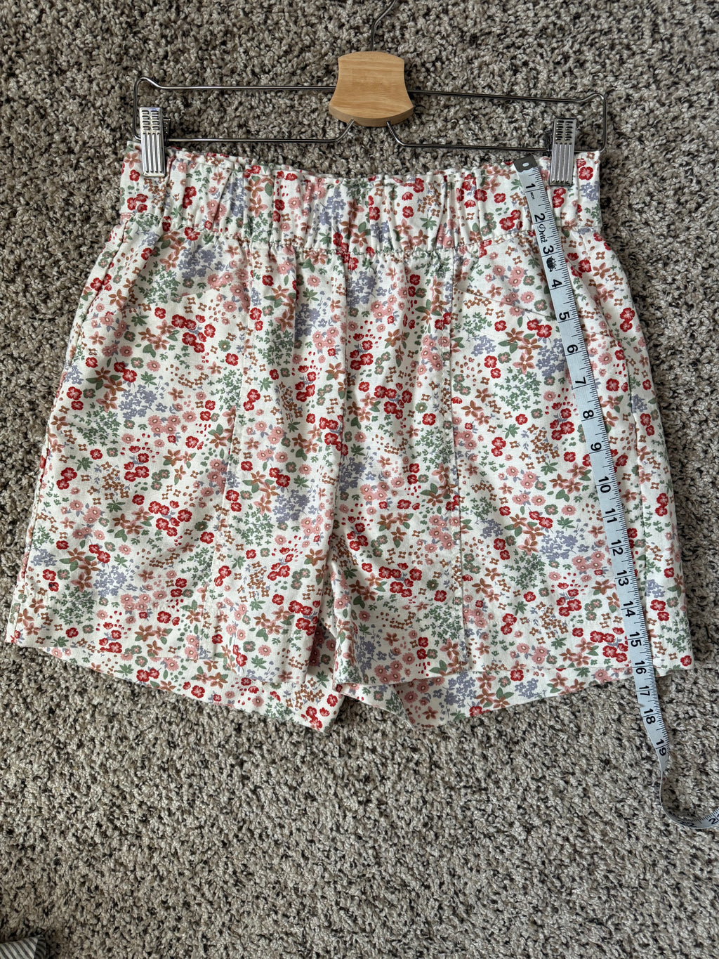 Signature Gold by Levi Strauss 100% Cotton M Flower Print Shorts