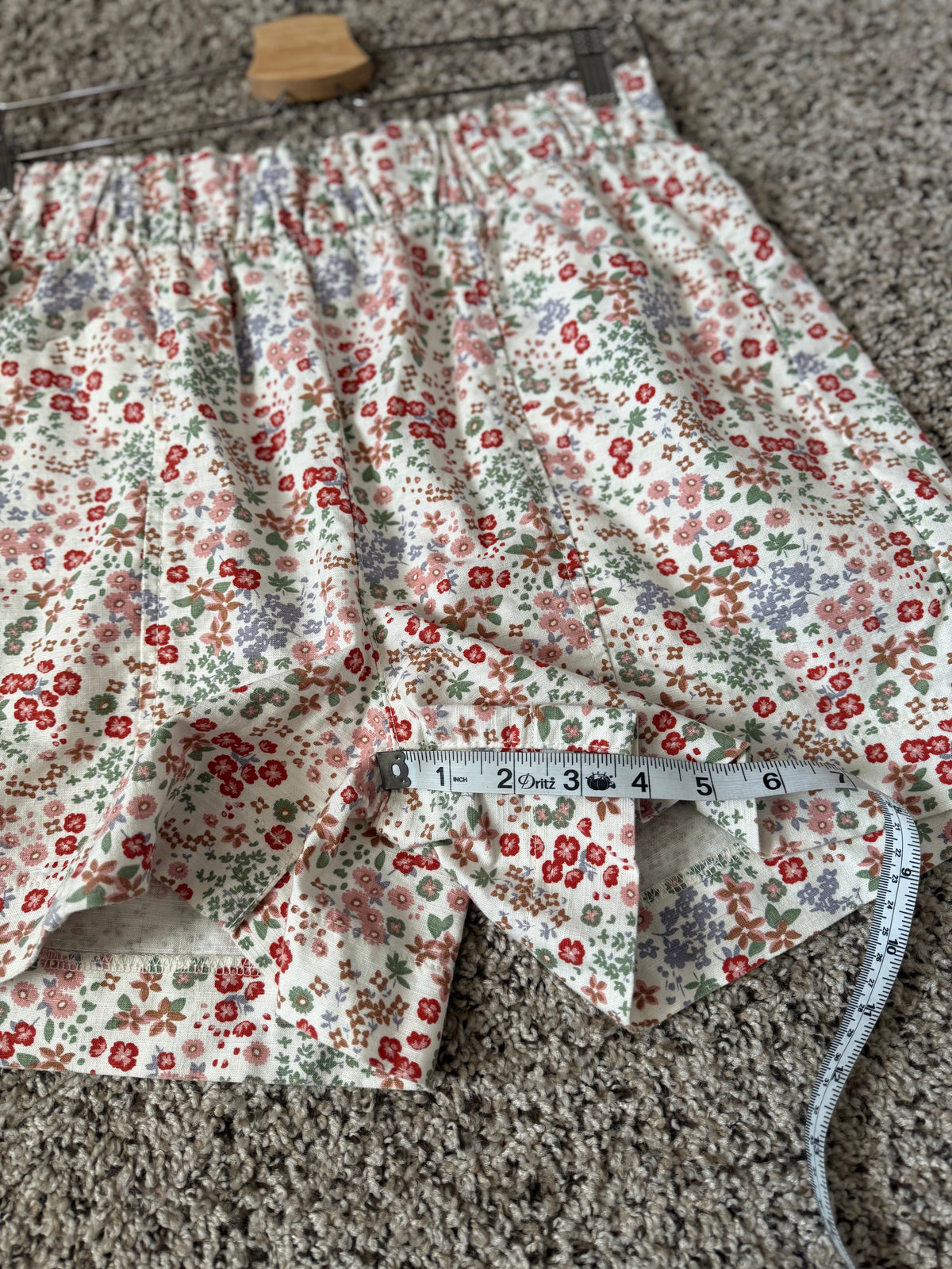 Signature Gold by Levi Strauss 100% Cotton M Flower Print Shorts