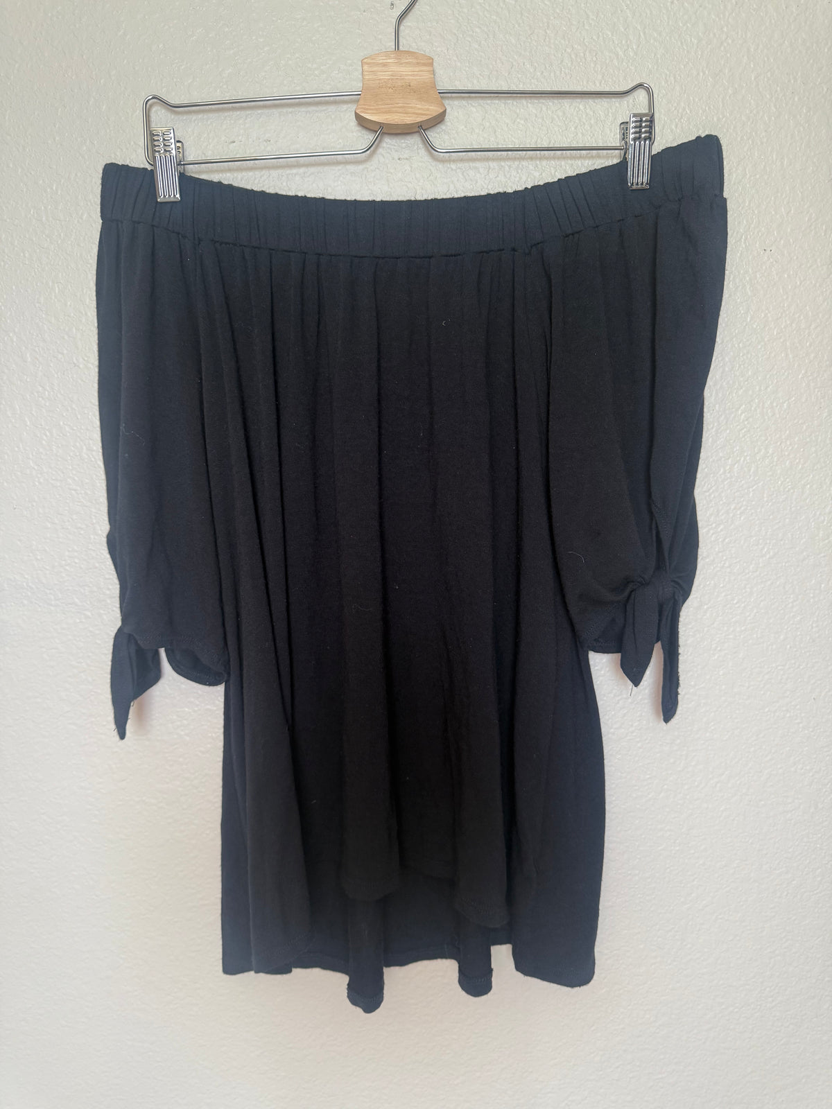 Kim & Cami 100% Viscose S Black Off the Shoulder Top
