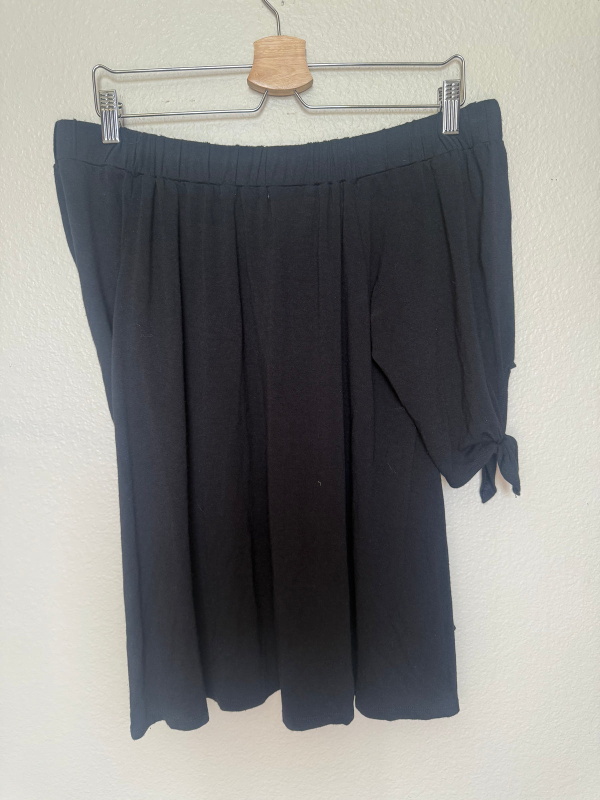 Kim & Cami 100% Viscose S Black Off the Shoulder Top