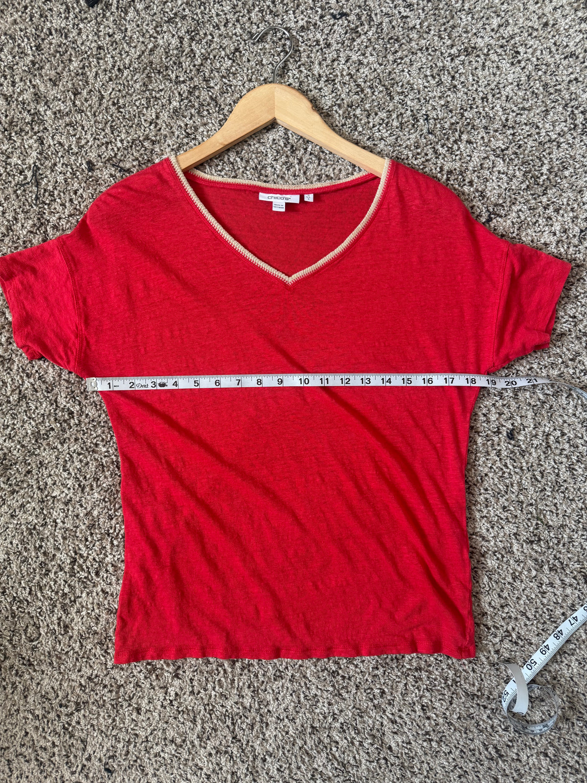 Chico's 100% Linen Size 0 Red V-Neck Short Sleeve