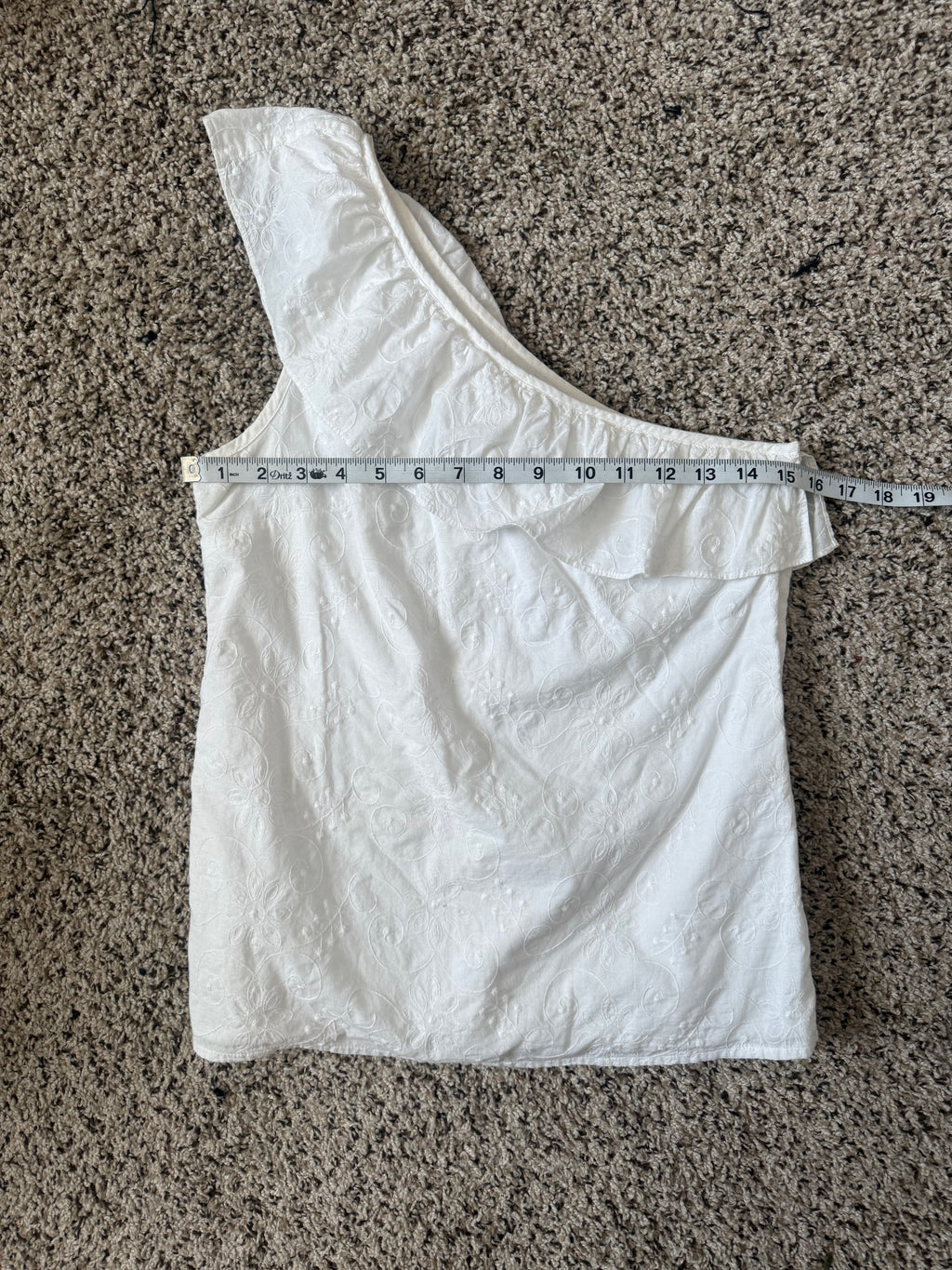 Banana Republic 100% Cotton Shell and Lining Size 2 Petite White One Shoulder Tank with Flower Detail