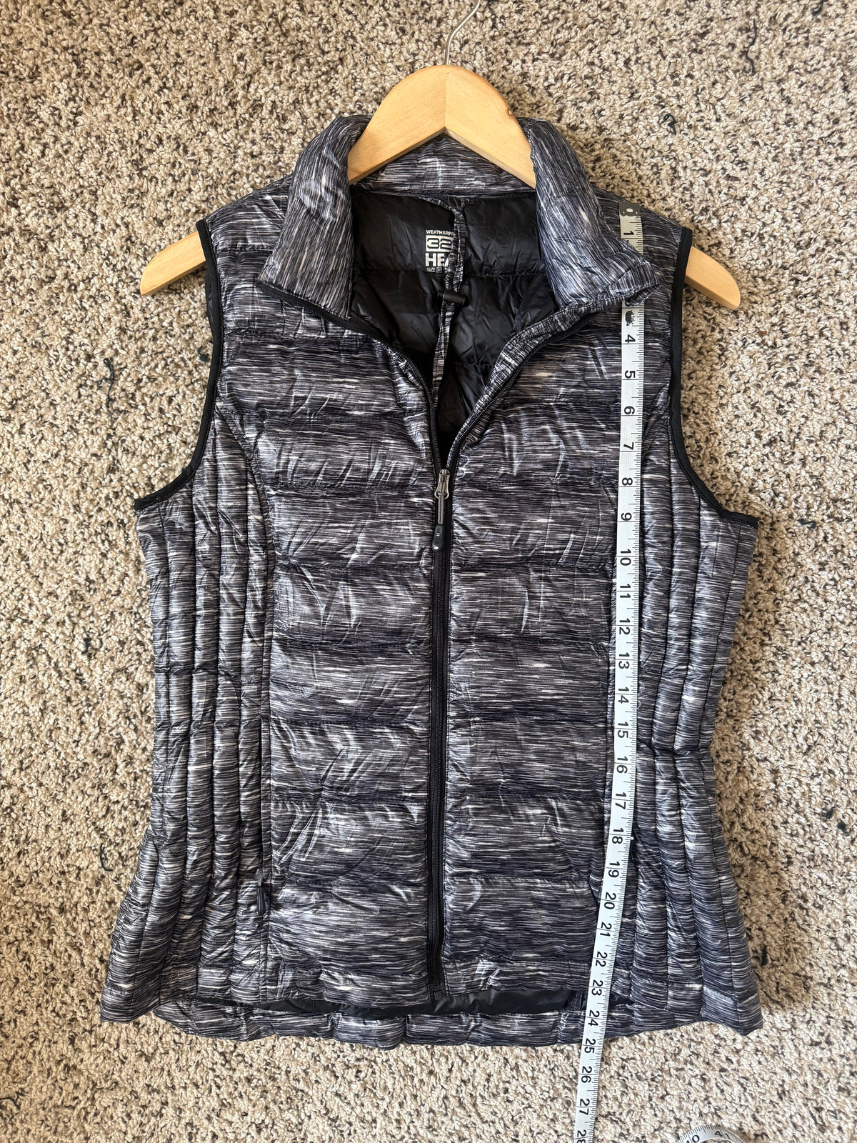 32 Degree Heat 90% Down 10% Feathers M Black and White (Grey) Packable Puffer Vest
