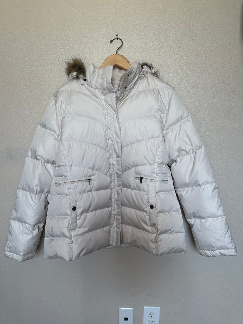 Larry Levine 50% Down 50% Waterfowl XL White Hooded Puffer Coat