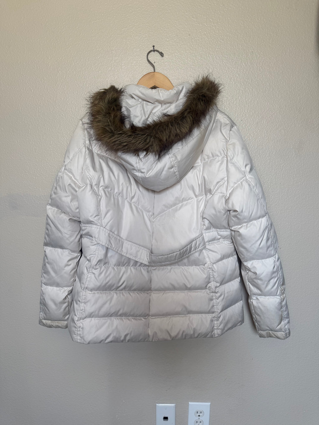 Larry Levine 50% Down 50% Waterfowl XL White Hooded Puffer Coat