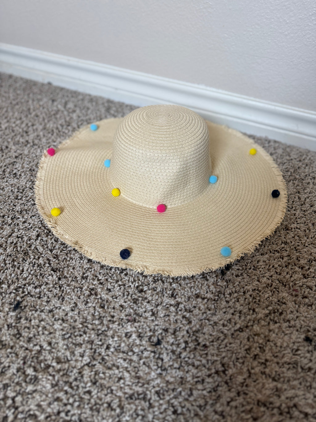 Shiraleah Chicago 100% Paper Hat with Colorful Pom Poms