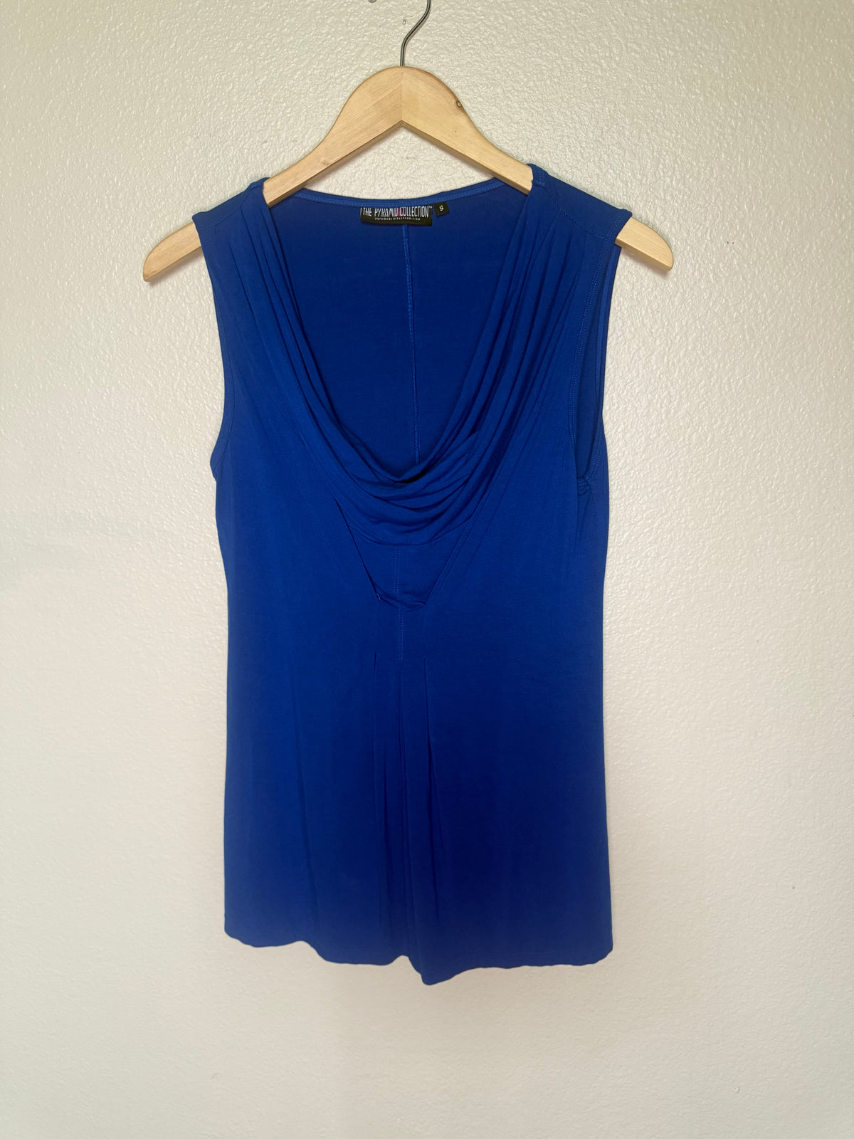 The Pyramid Collection 92% Rayon 8% Spandex S Royal Blue Cowl Neck Tank Top