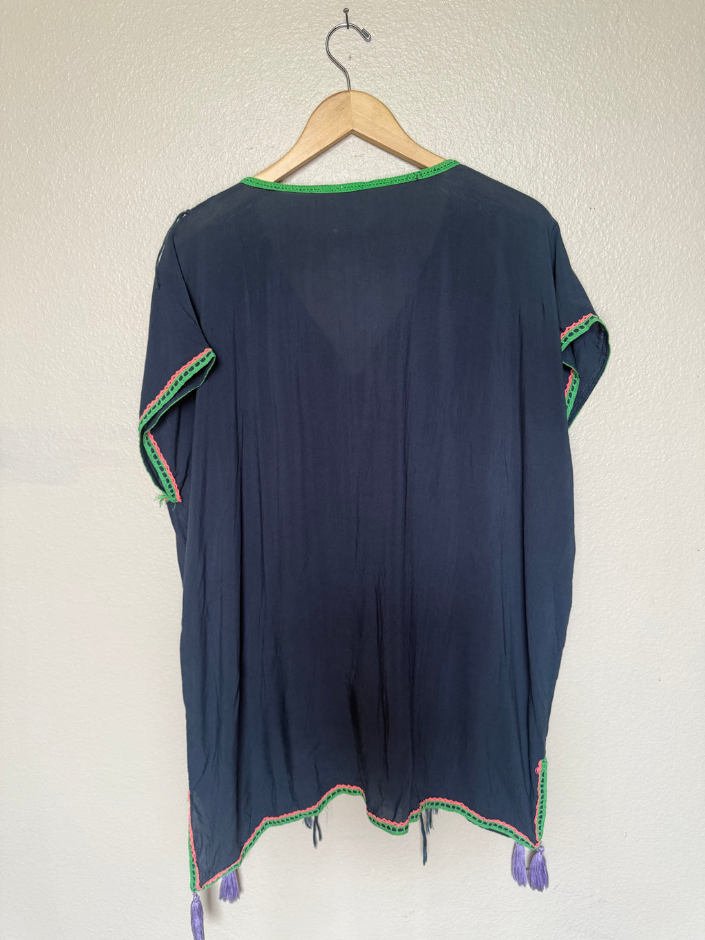 Surf Gypsy 100% Rayon M Navy Blue with Pink Purple and Green Embroidery Short Sleeve