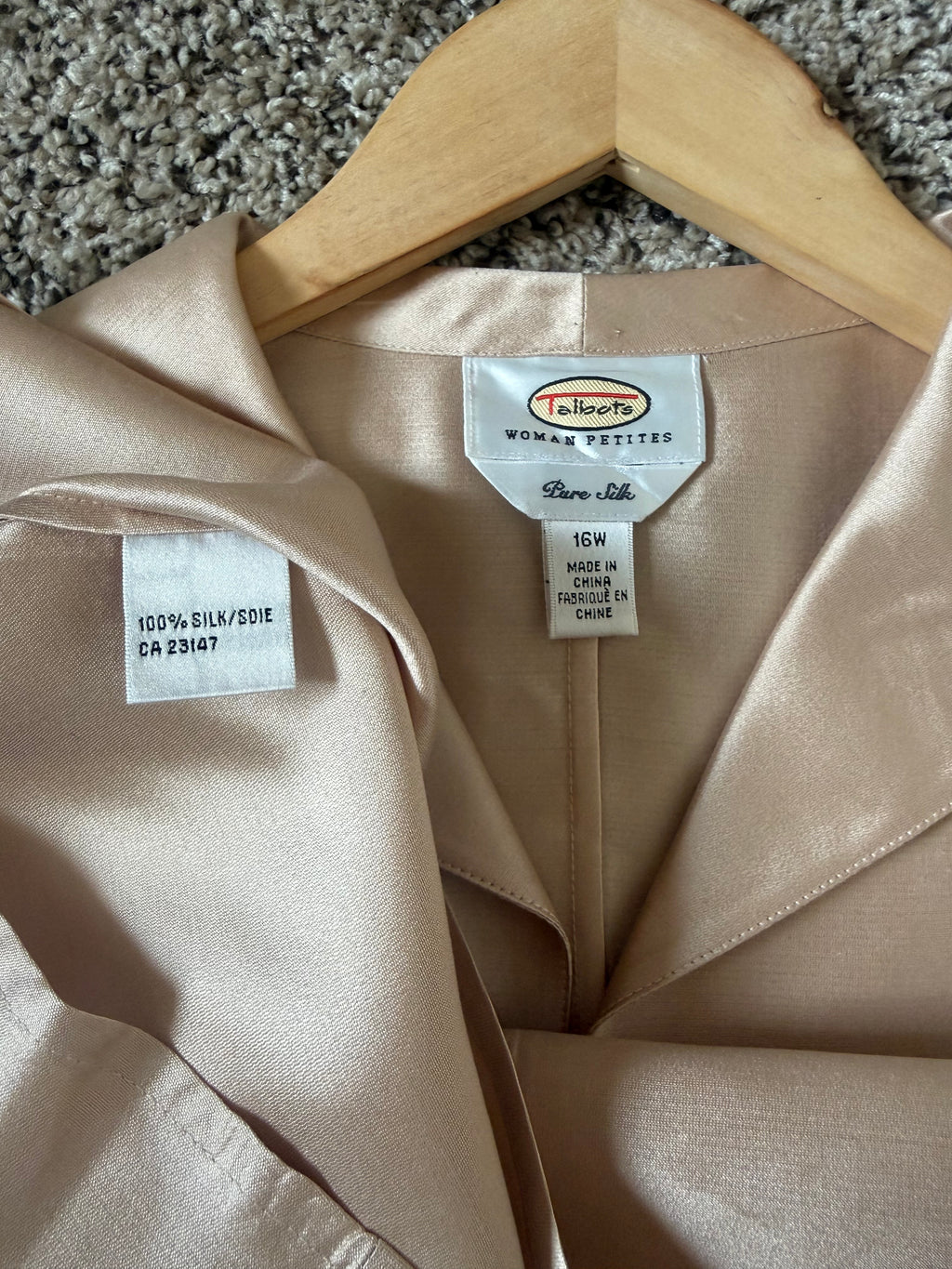 Talbots Women Petite 100% Silk Size 16W Pearly Champagne Collared Tank Top