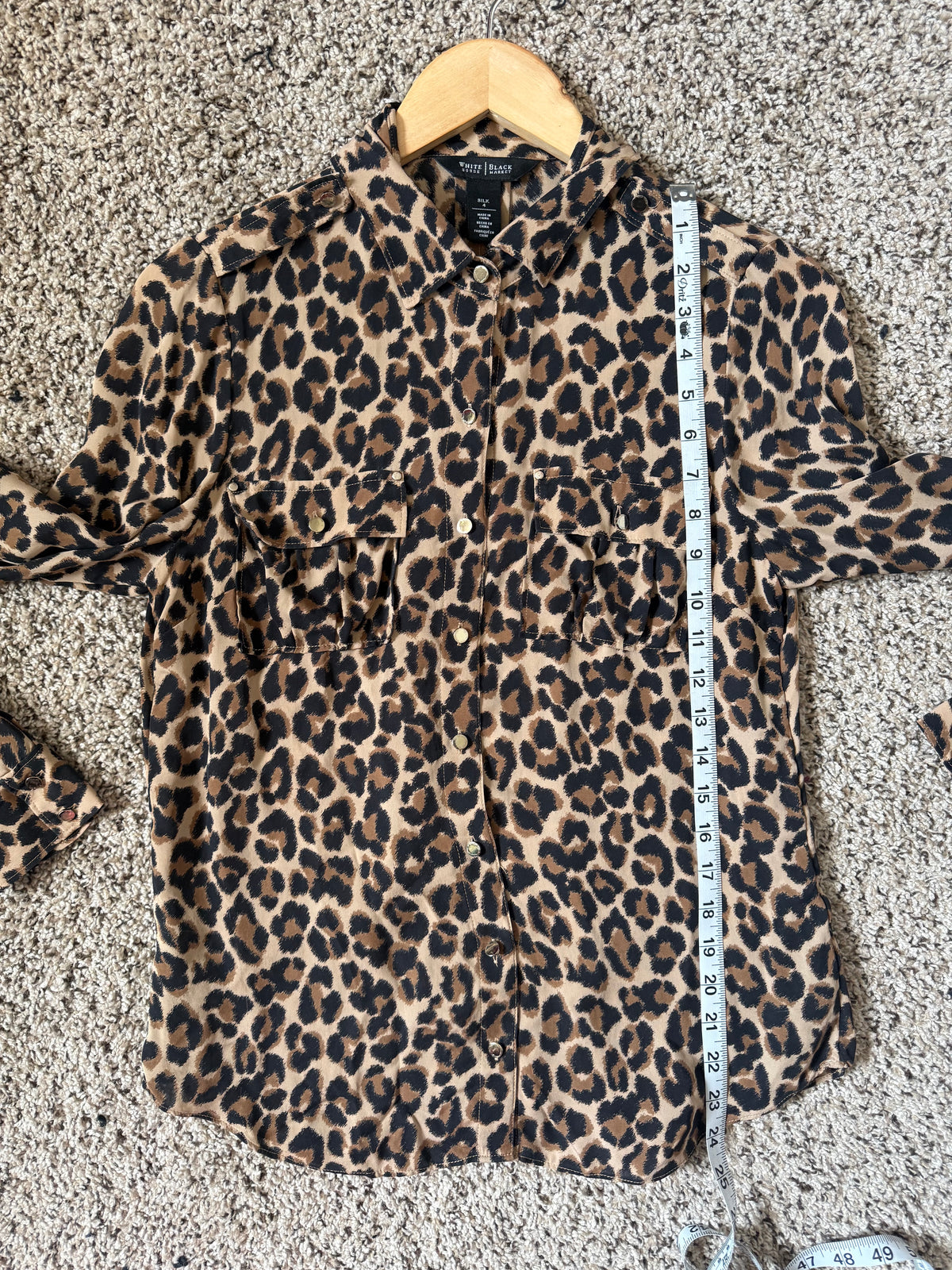 White House Black Market 100% Silk Size 4 Cheetah Print Long Sleeve Button Down