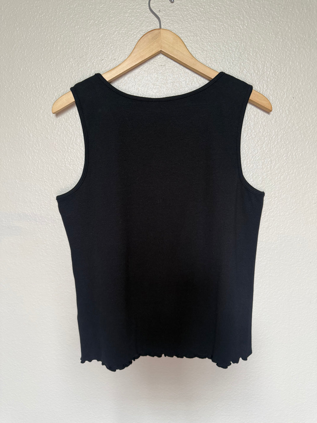 Ruby Rd. 96% Cotton 4% Spandex L Black Tank Top with 3D Black and White Cirlce Detail
