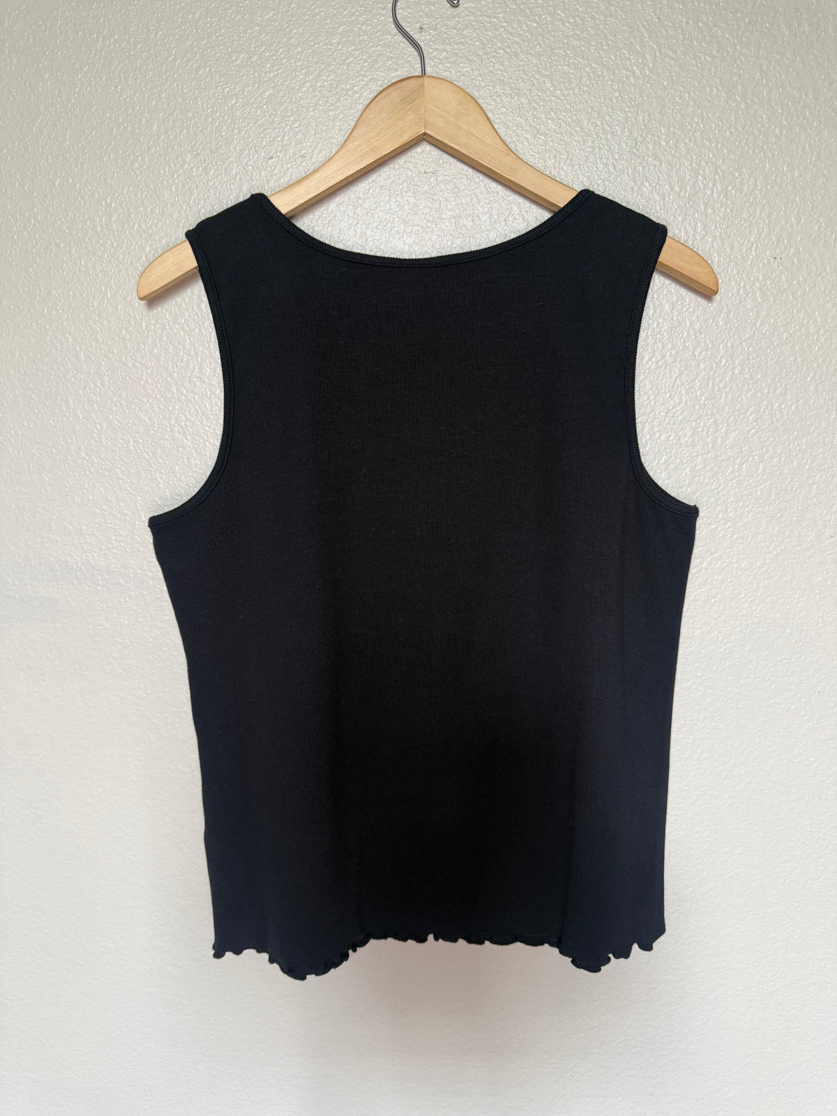 Ruby Rd. 96% Cotton 4% Spandex L Black Tank Top with 3D Black and White Cirlce Detail