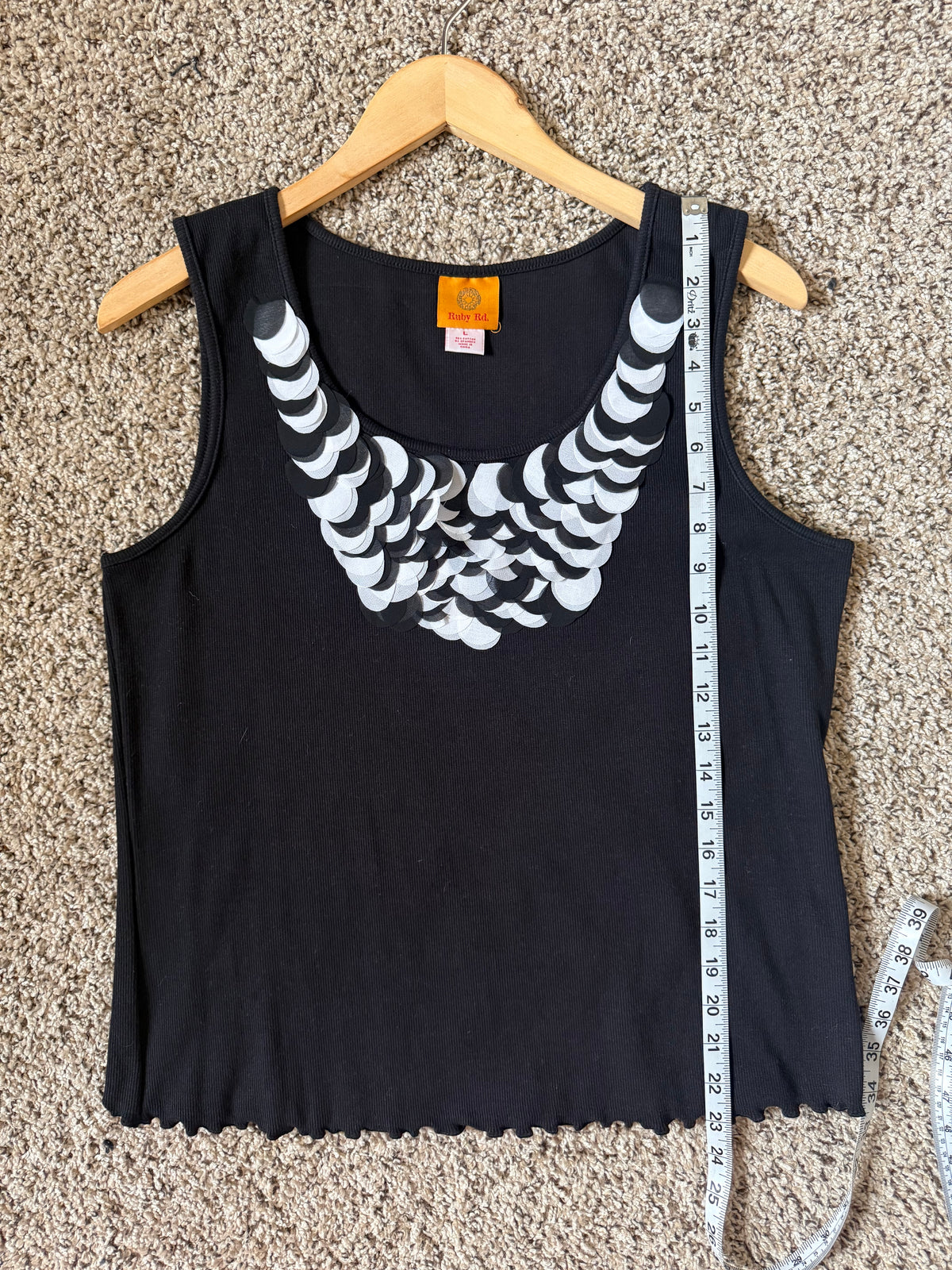Ruby Rd. 96% Cotton 4% Spandex L Black Tank Top with 3D Black and White Cirlce Detail