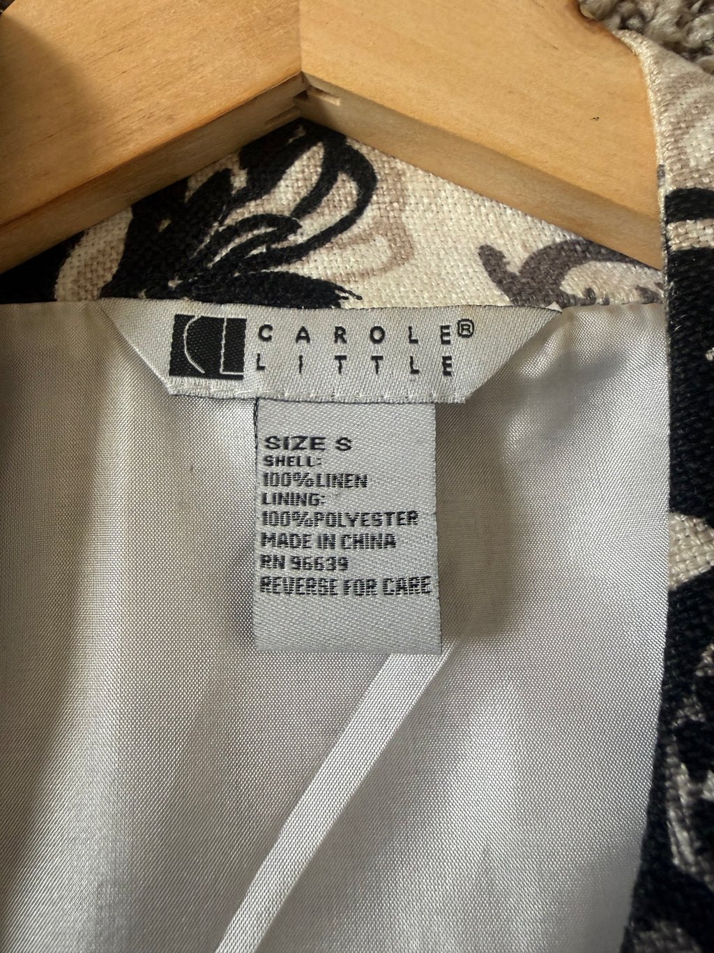 Carole Little 100% Linen Size S White Blazer With Black and Grey Flower Detail