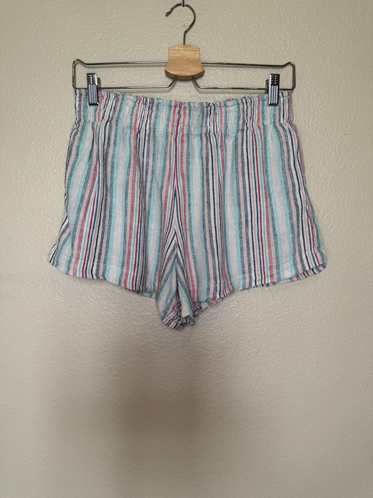 Oliviaceous 55% Linen 45% Cotton L Multi-Colored Striped Shorts