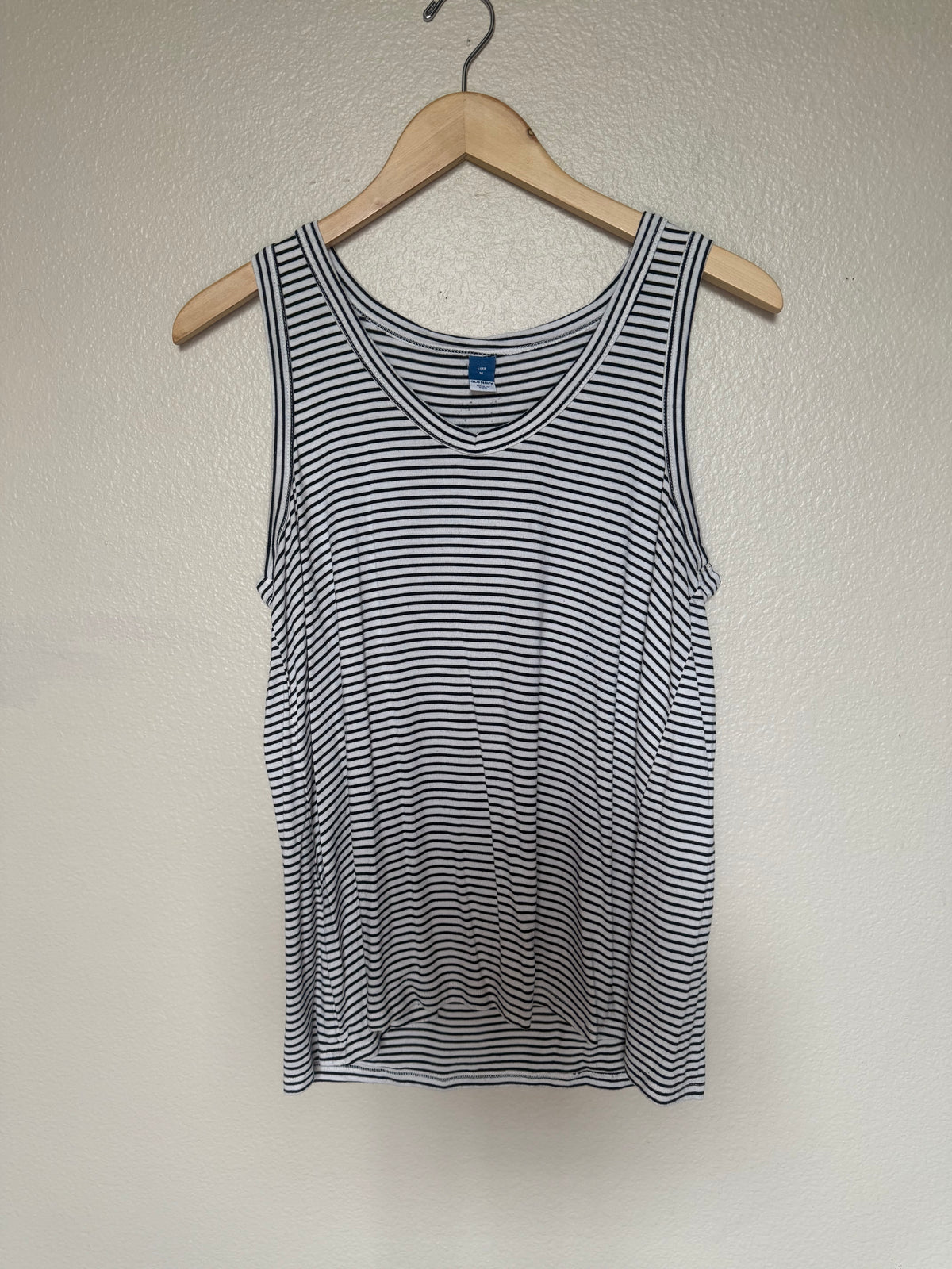 Old Navy 95% Rayon/Viscose 5% Elastane M Black and White Striped V-Neck Tank Top