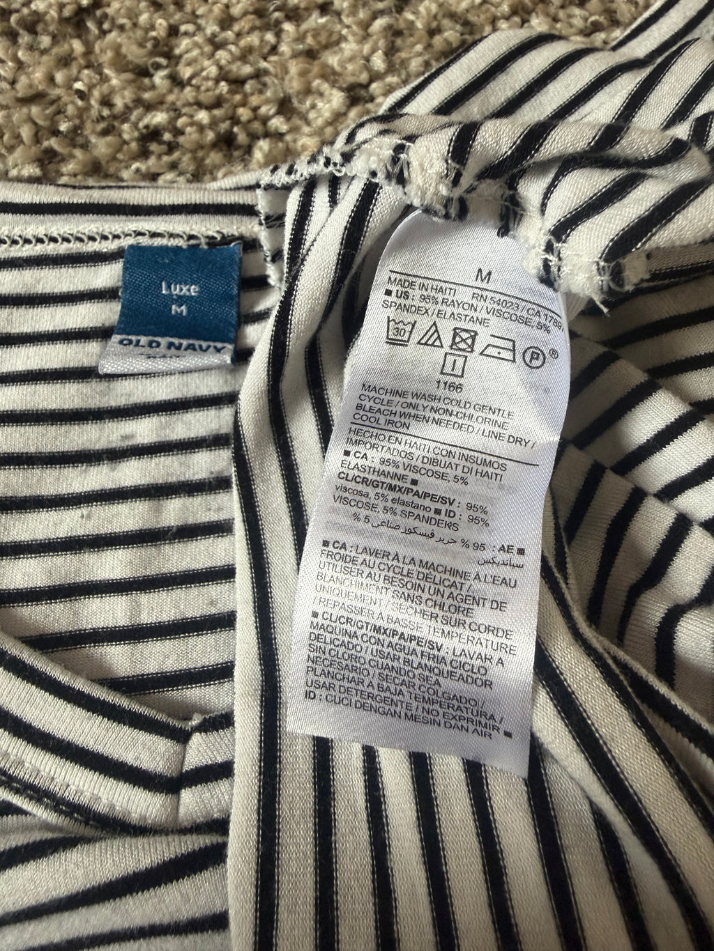 Old Navy 95% Rayon/Viscose 5% Elastane M Black and White Striped V-Neck Tank Top