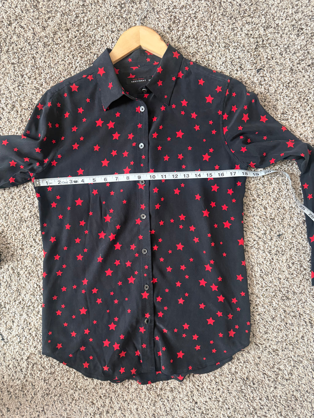Kate Moss Equipment 100% Silk S Black with Red Star Print Long Sleeve Button Down