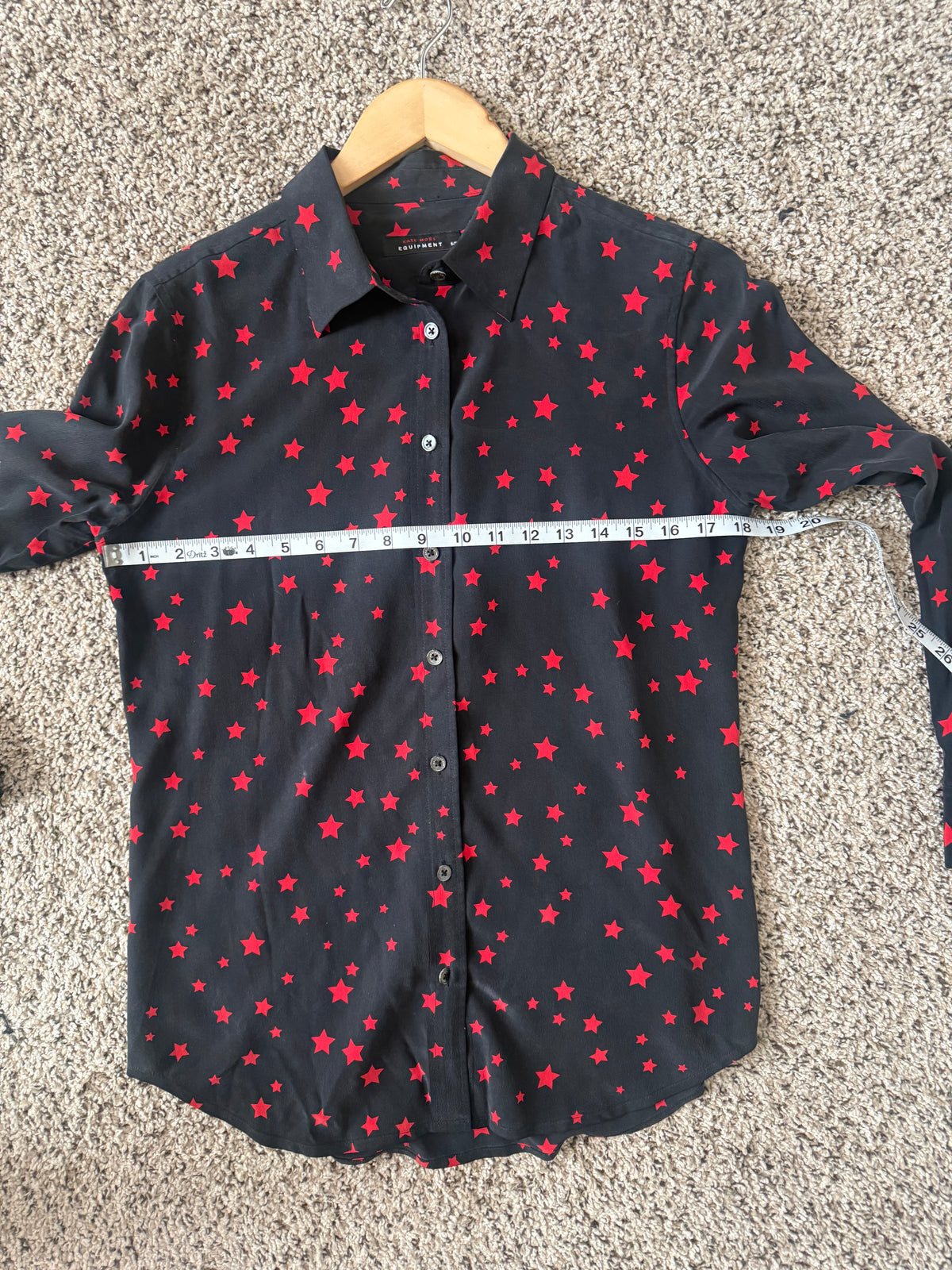 Kate Moss Equipment 100% Silk S Black with Red Star Print Long Sleeve Button Down